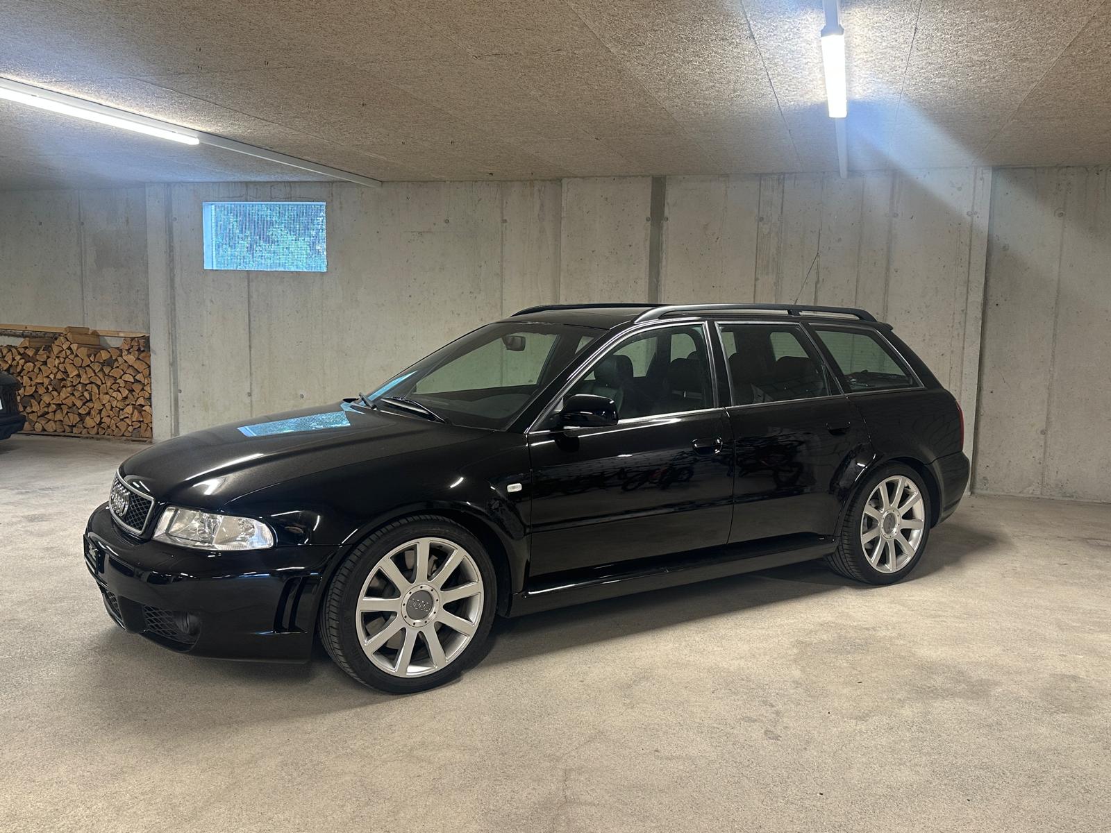 AUDI RS4 Avant quattro-image-4