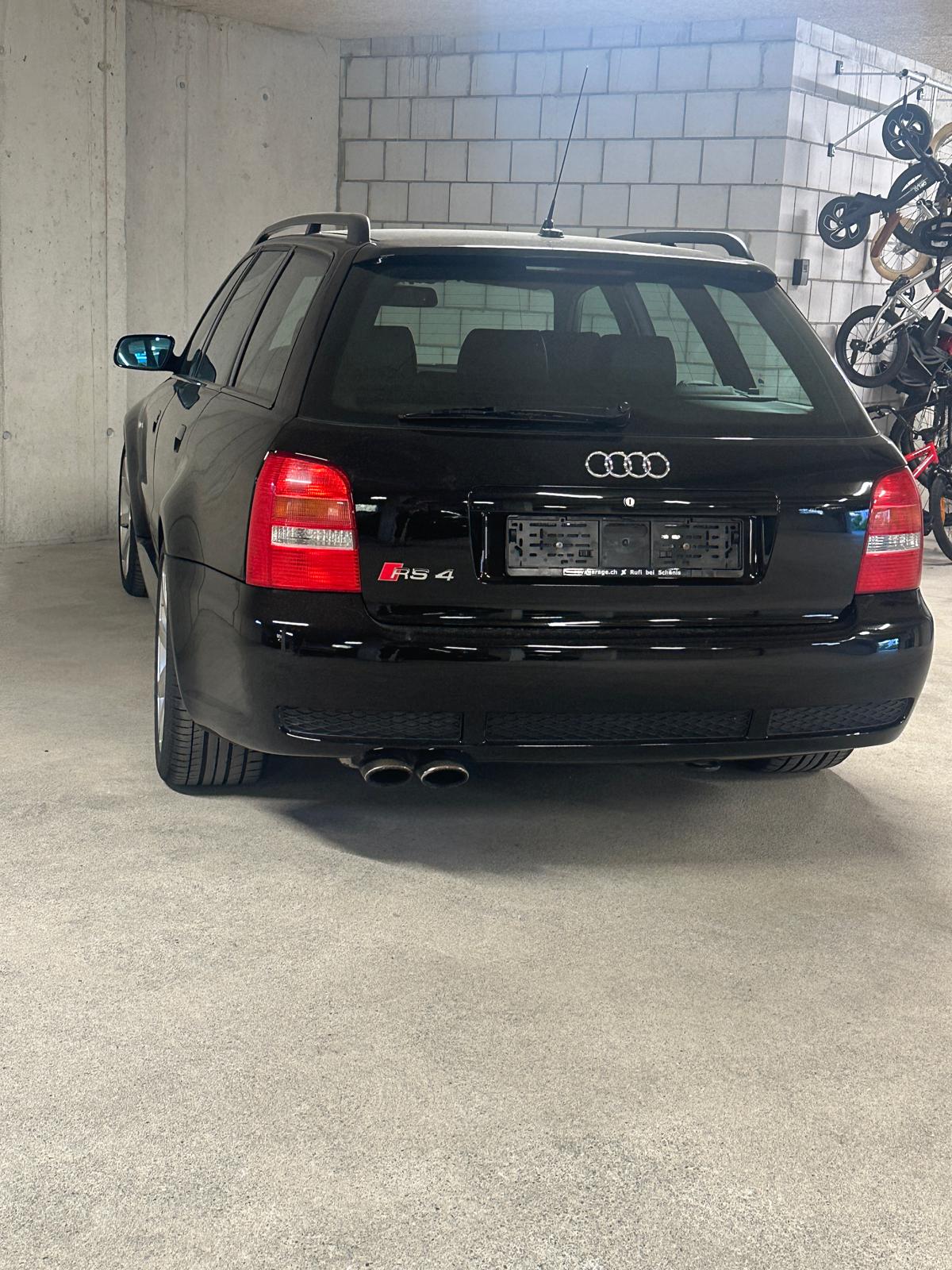 AUDI RS4 Avant quattro-image-3