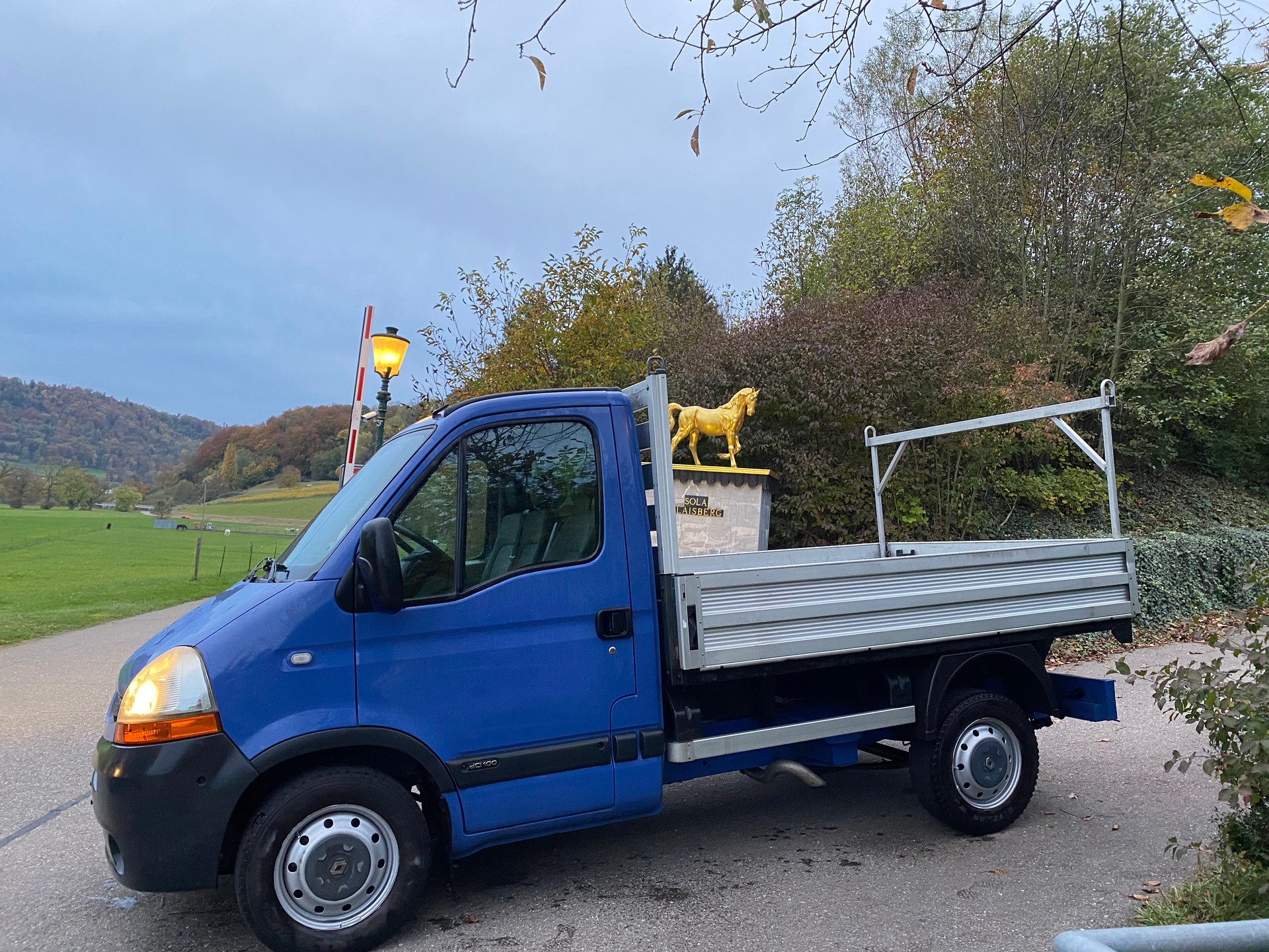RENAULT Master T28 2.5dCi L1H1-showroom-element-1