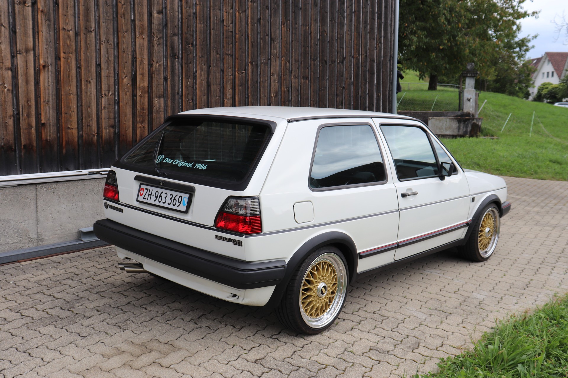 VW Golf 1800 GTI-image-7