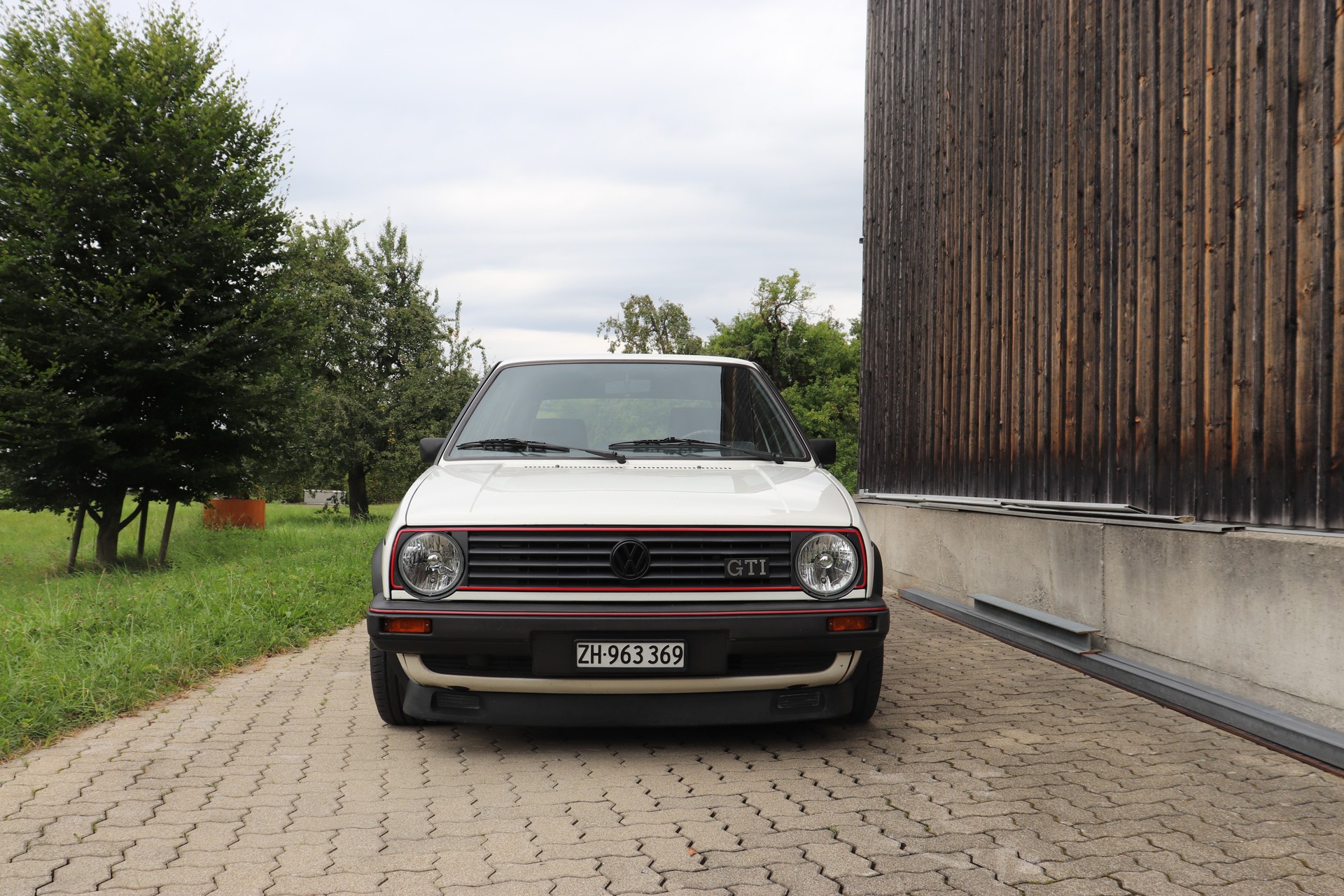 VW Golf 1800 GTI-image-5