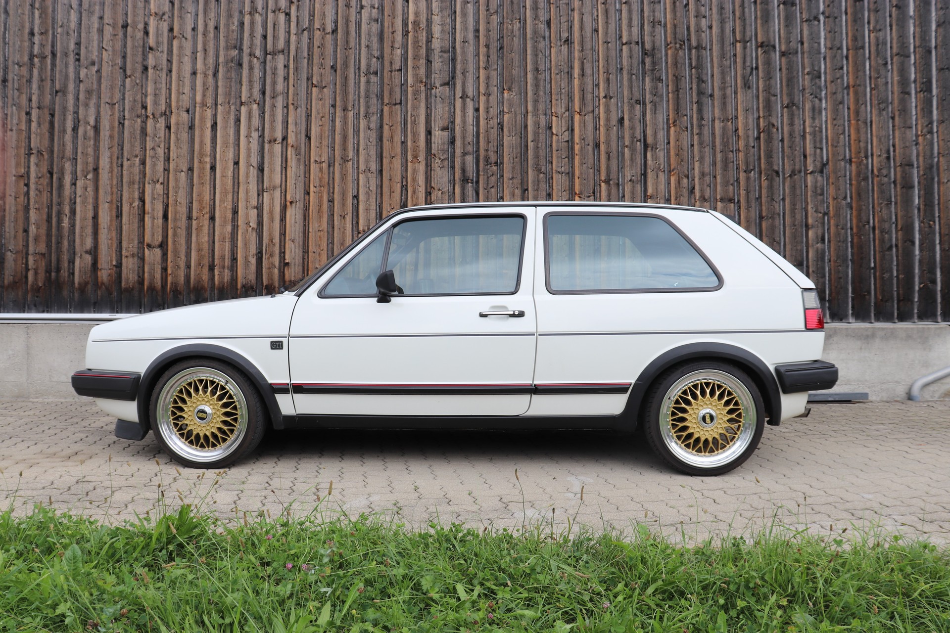 VW Golf 1800 GTI-image-9