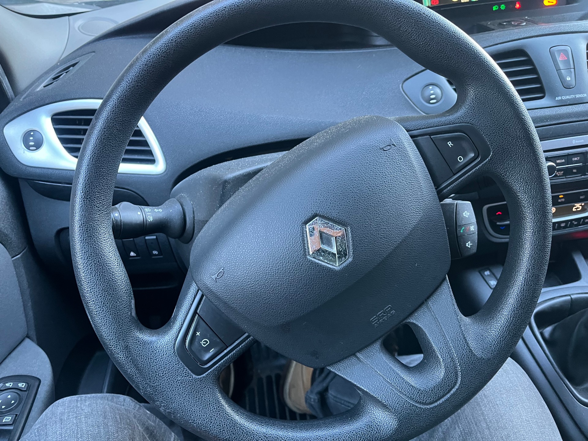 RENAULT Grand Scénic 1.2 16V Turbo Dynamique-image-14