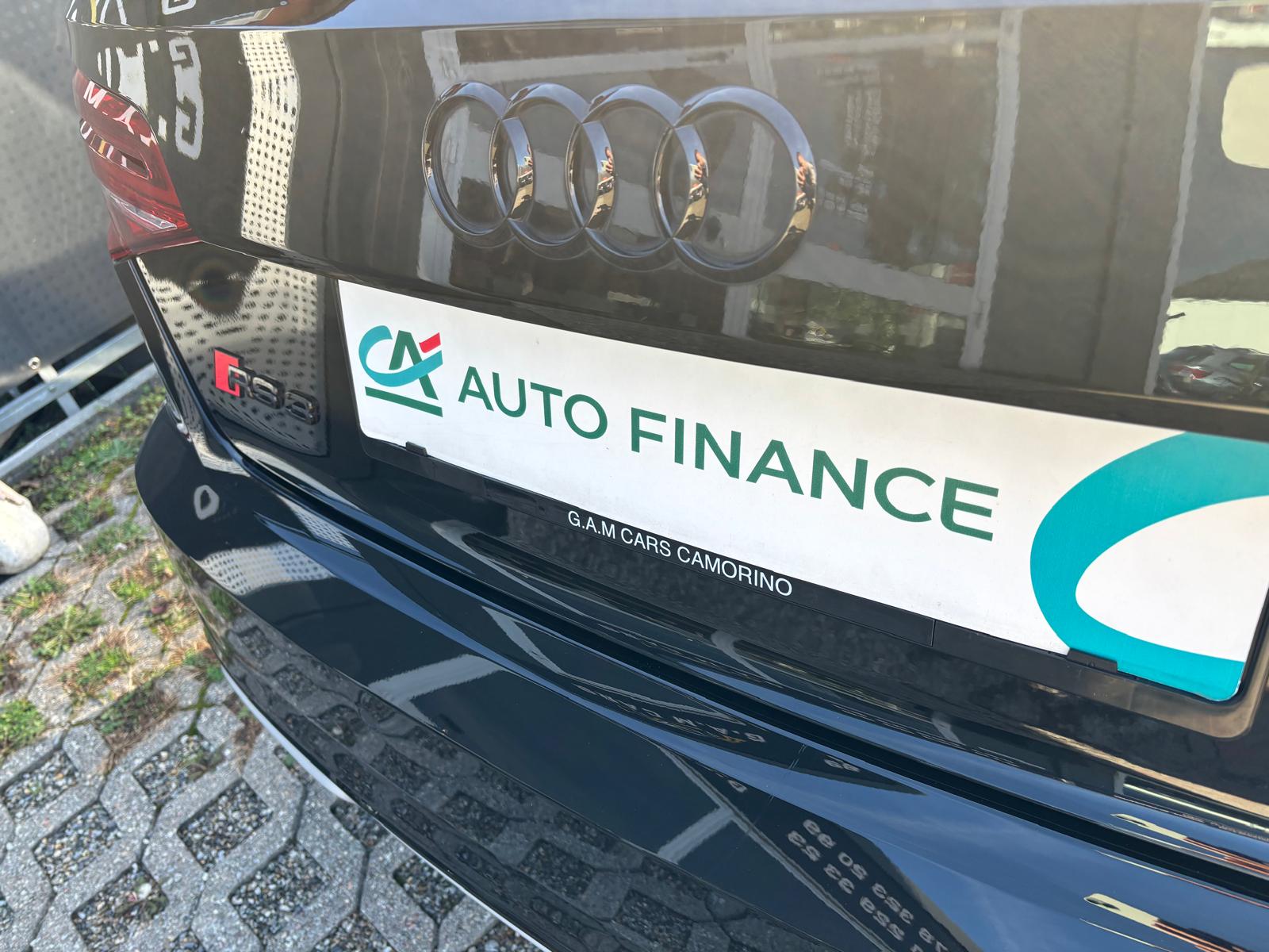 AUDI RS3 Sportback 2.5 TSI quattro S-tronic-image-9