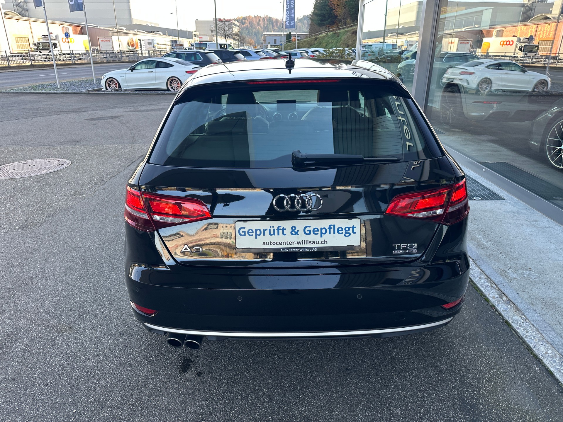 AUDI A3 Sportback 2.0 TFSI Sport quattro S-Line-image-6