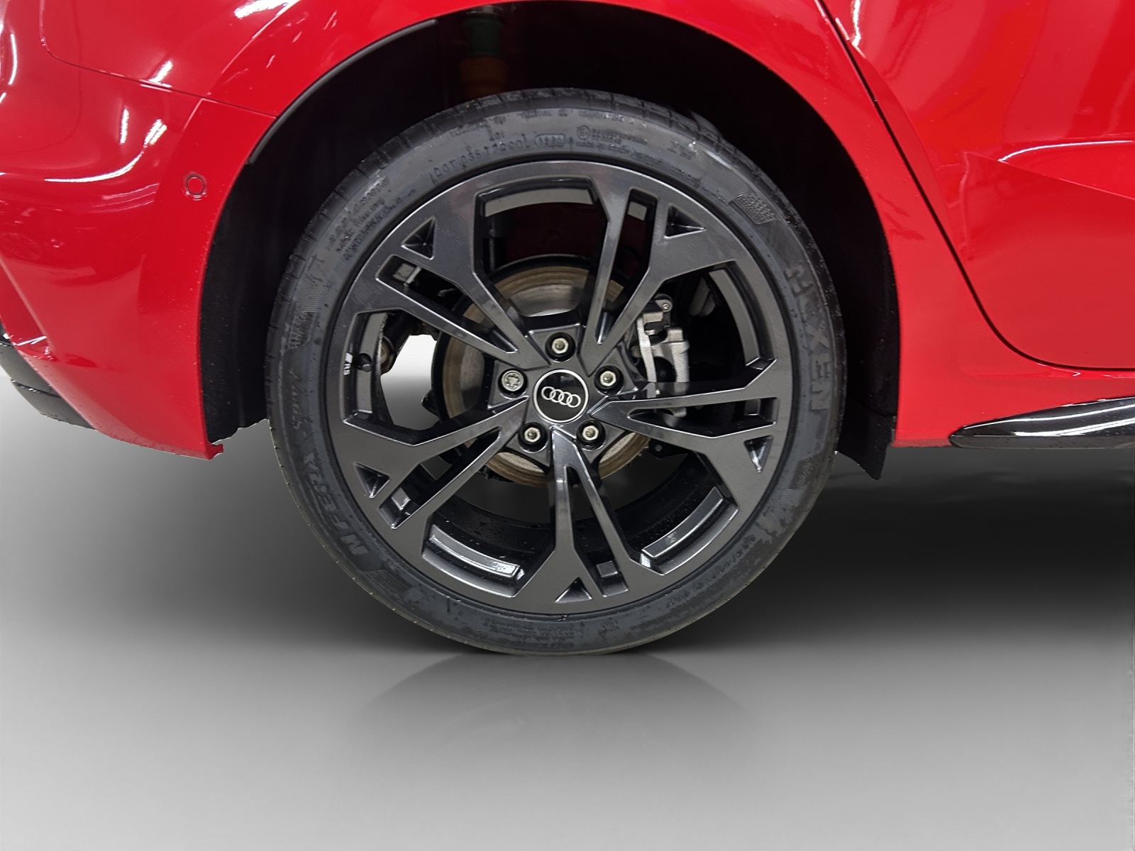 AUDI A3 Sportback TFSI 110 kW S line Attraction S tronic-image-13