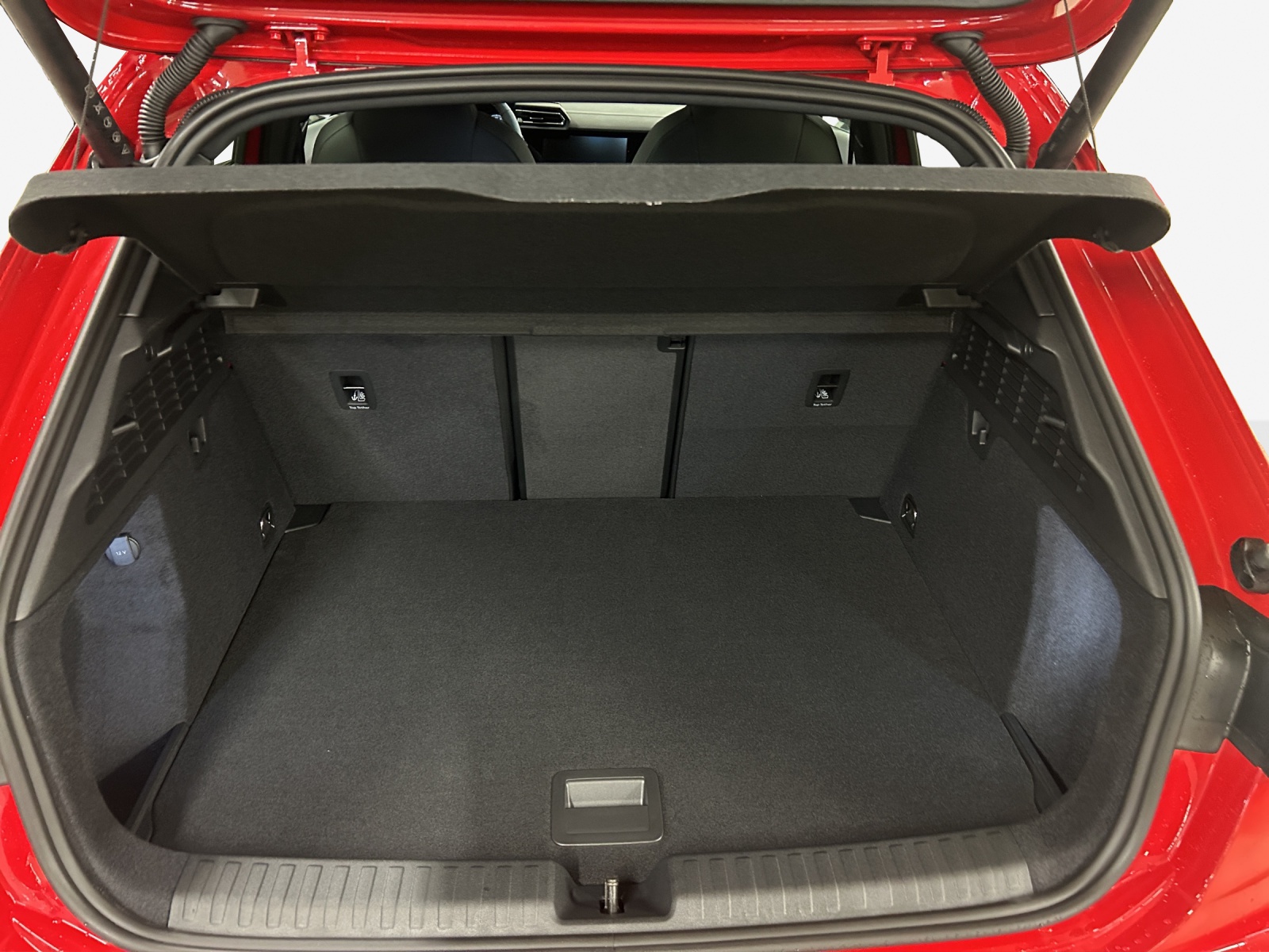 AUDI A3 Sportback TFSI 110 kW S line Attraction S tronic-image-12