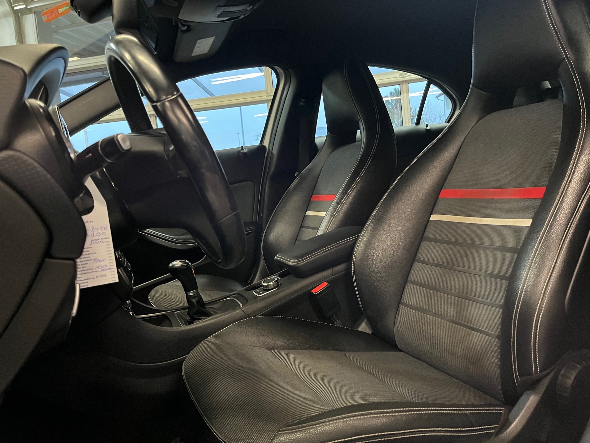 MERCEDES-BENZ A 180 Style-image-12