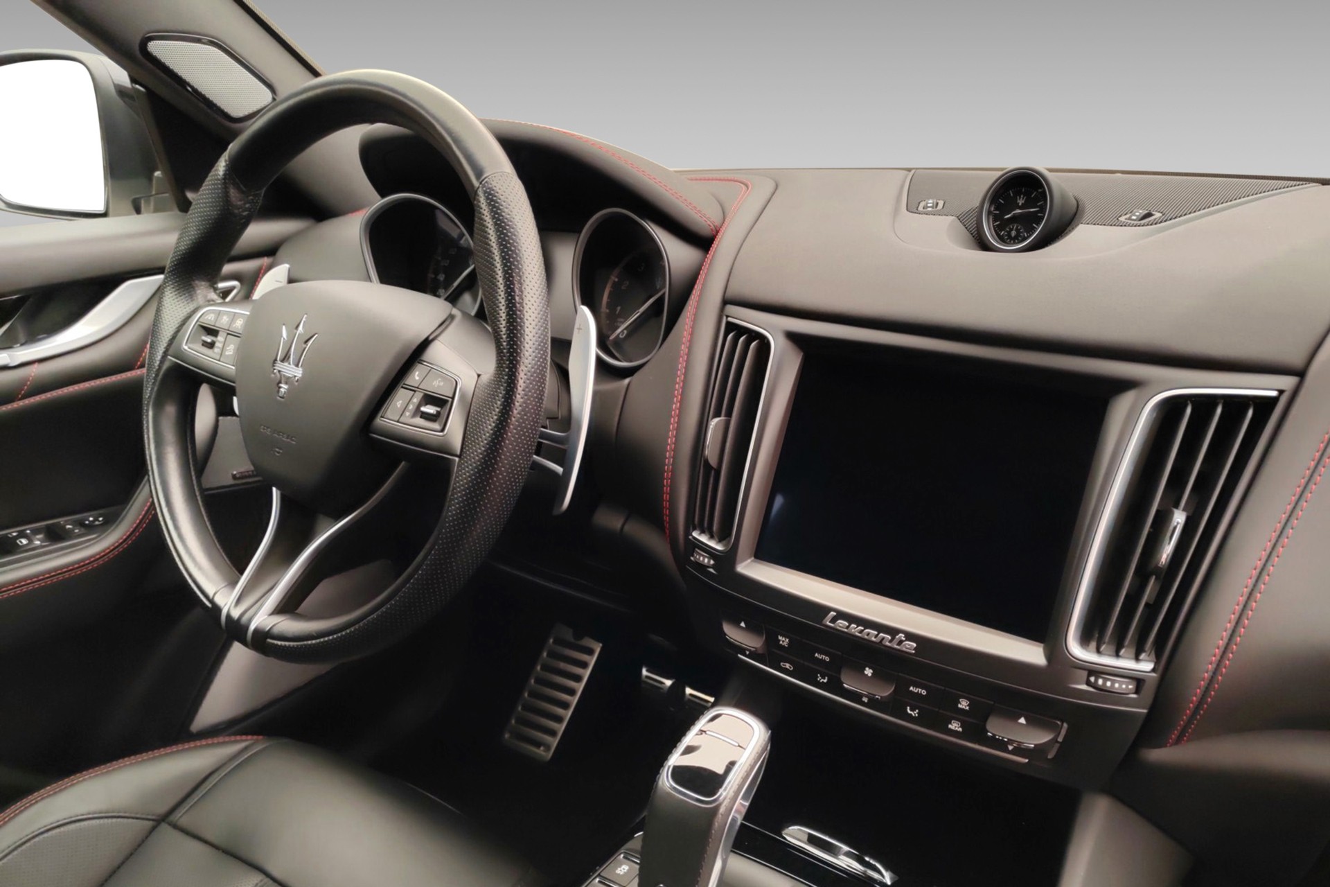 MASERATI Levante 3.0 V6 GranSport Automatica-image-14