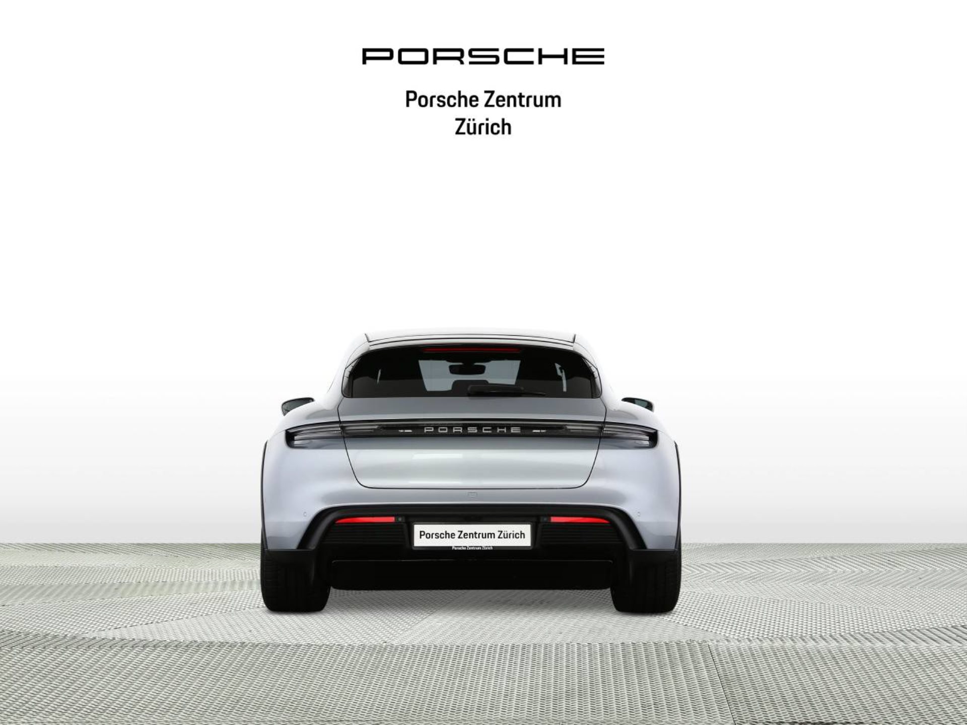 PORSCHE Taycan 4 Cross Turismo-image-7