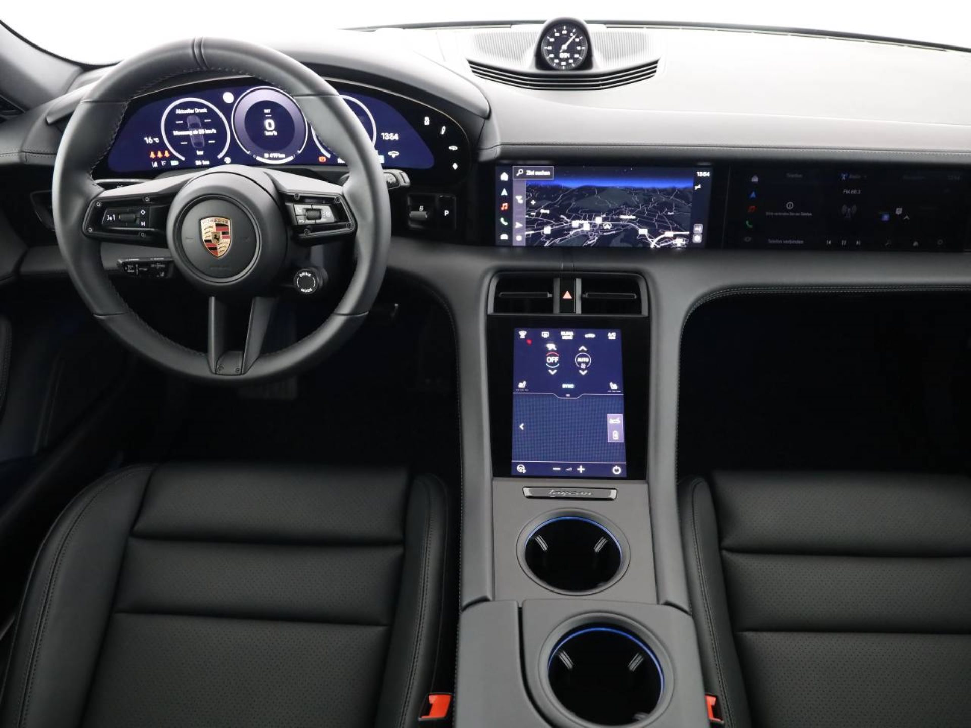 PORSCHE Taycan 4 Cross Turismo-image-9