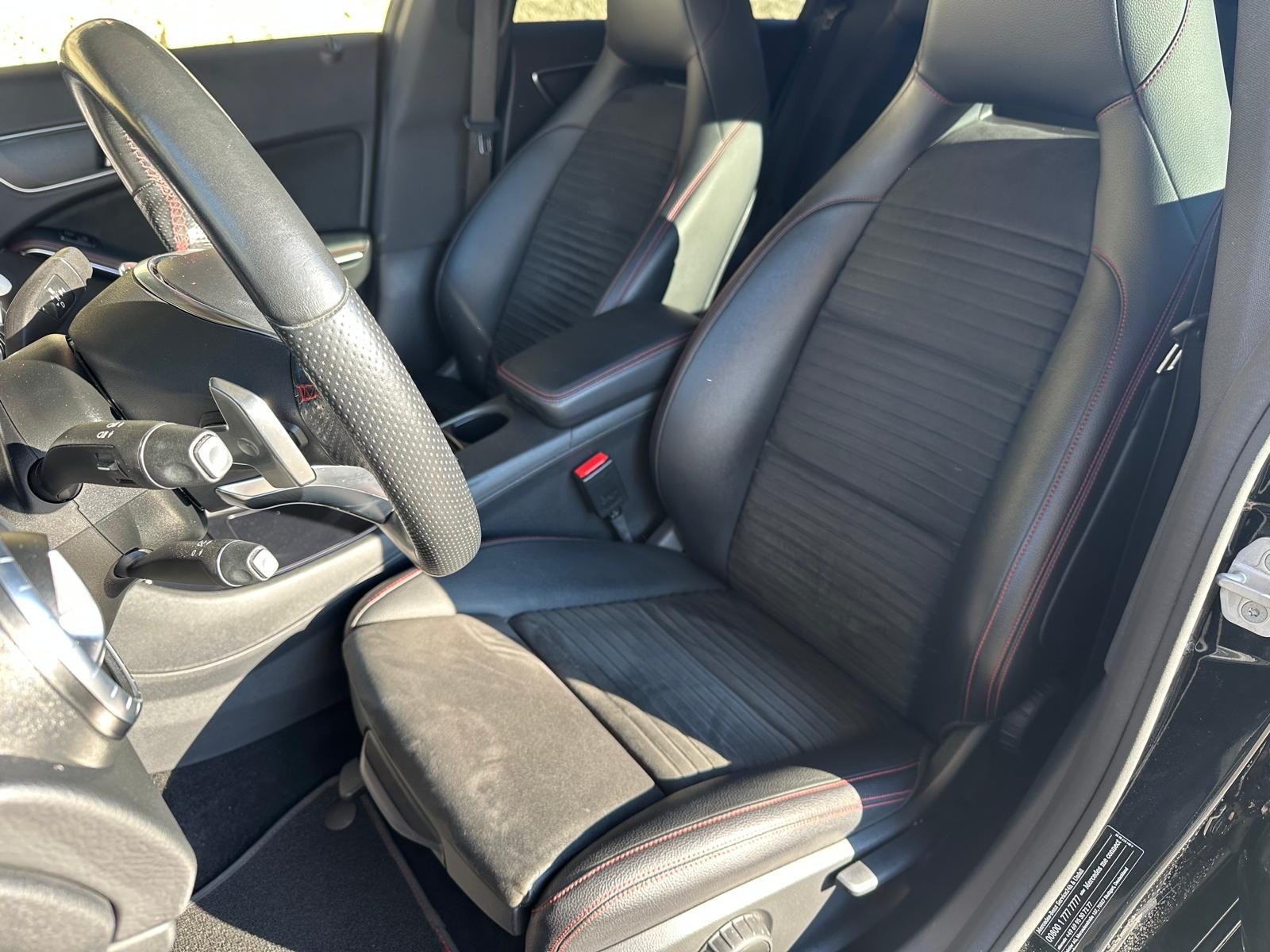 MERCEDES-BENZ CLA Shooting Brake 220 AMG Line 4Matic 7G-DCT-image-7