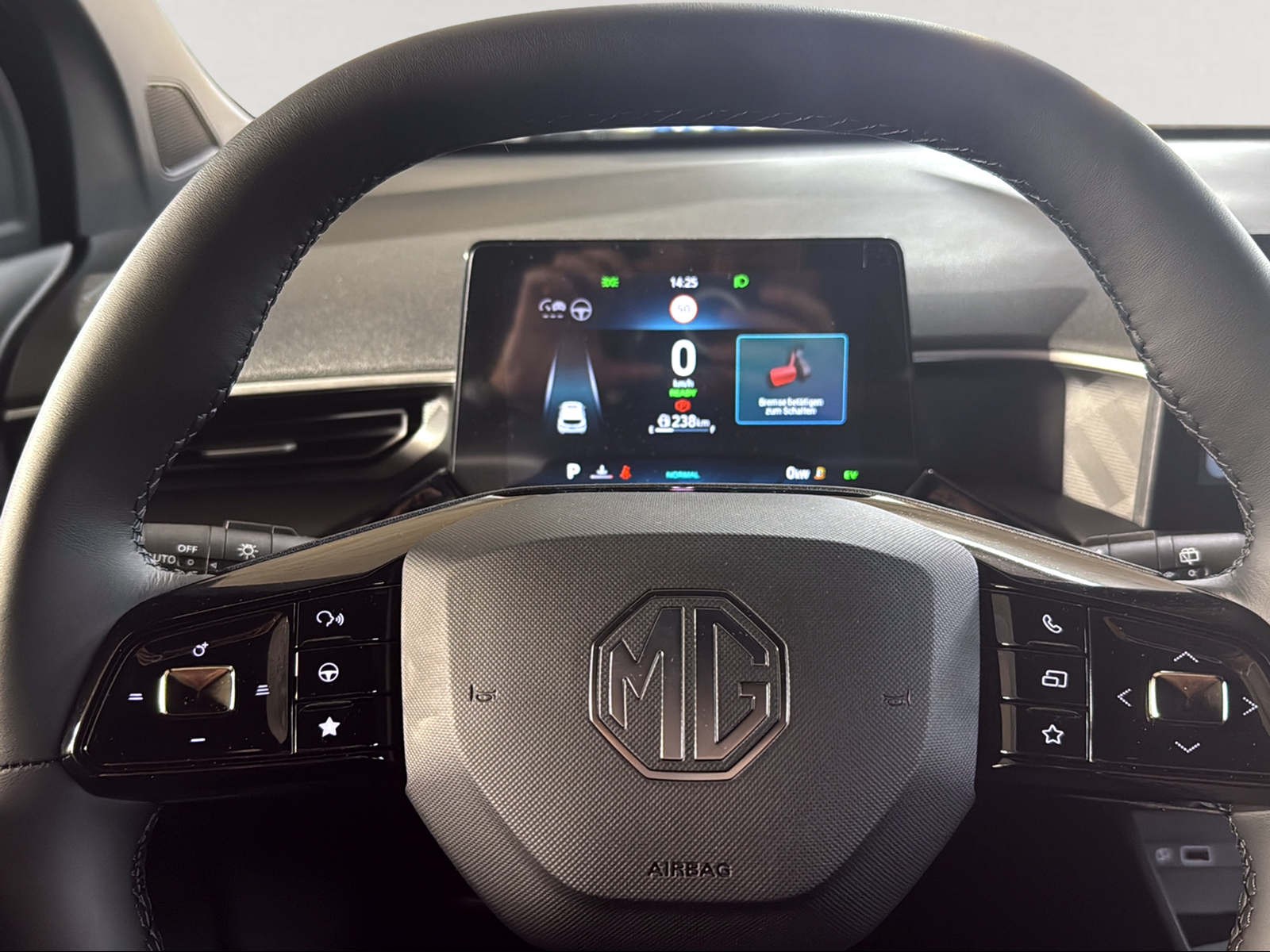 MG 3 1.5 Hybrid Luxury Aut. Modell 2026-image-14