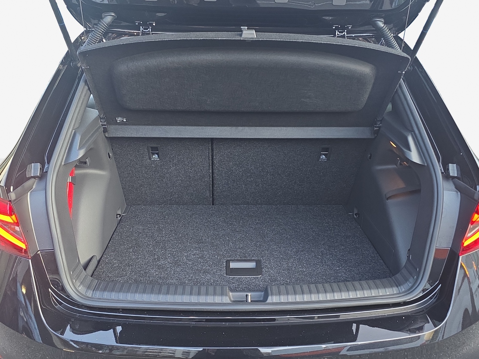 SKODA Fabia 1.5 TSI Dynamic DSG-image-12