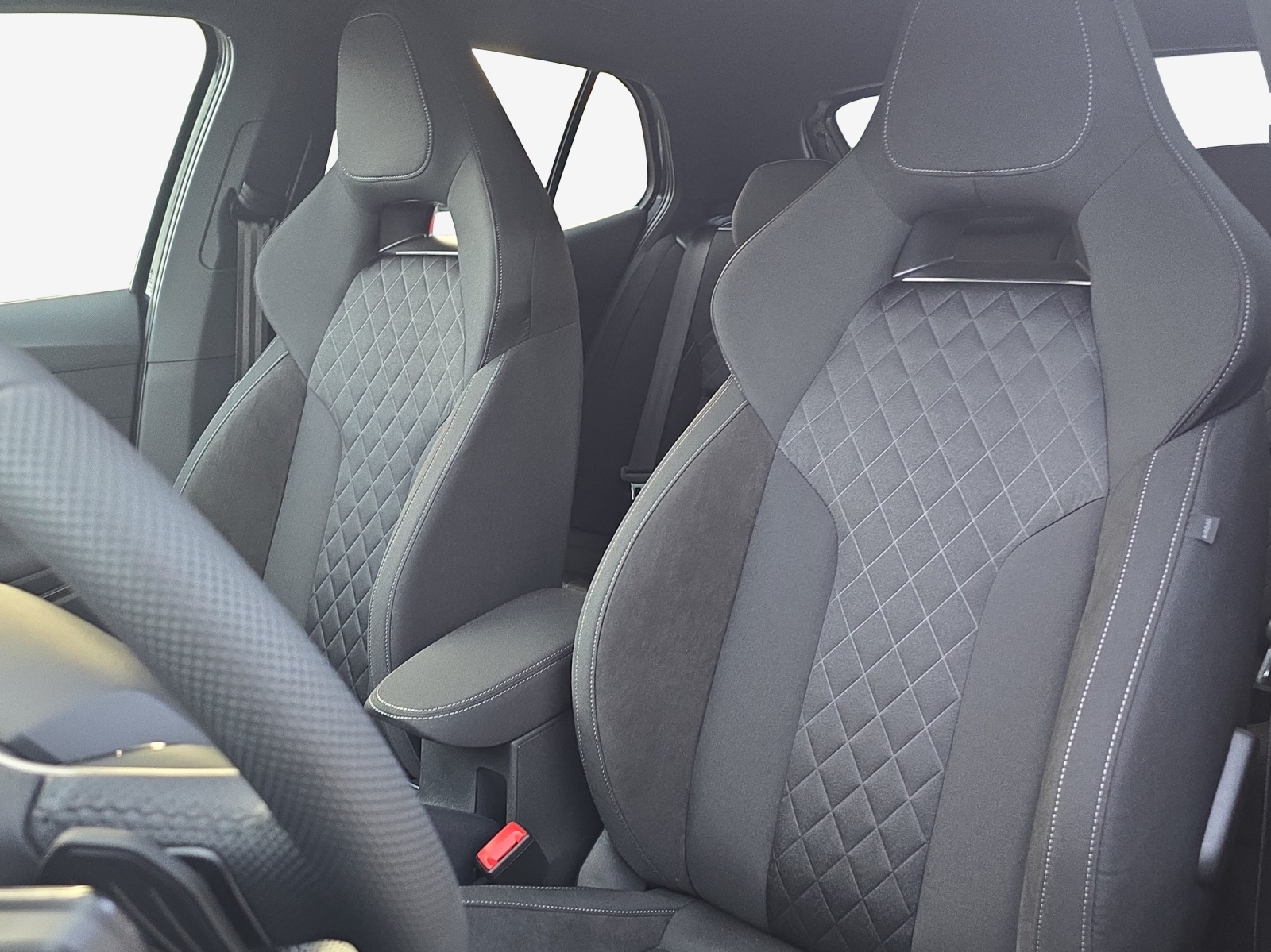 SKODA Fabia 1.5 TSI Dynamic DSG-image-7
