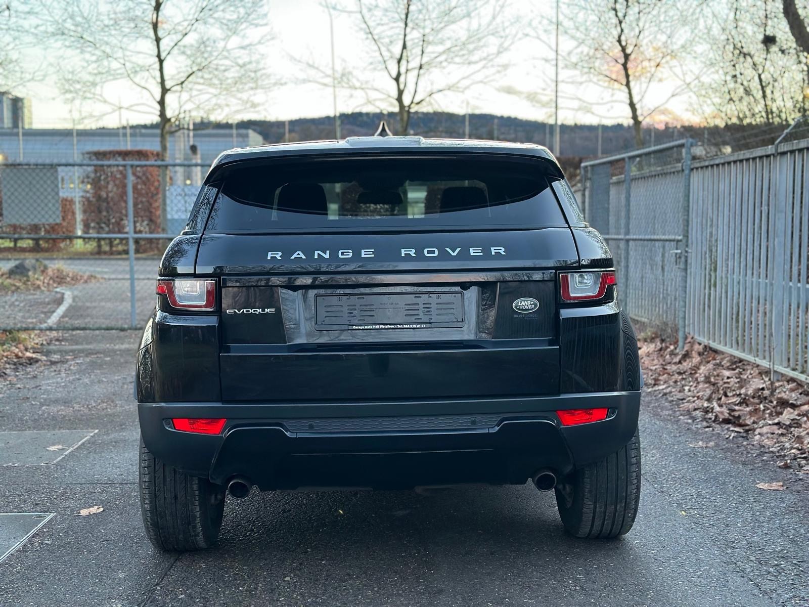LAND ROVER Range Rover Evoque 2.0 TD4 SE Dynamic AT9-image-6