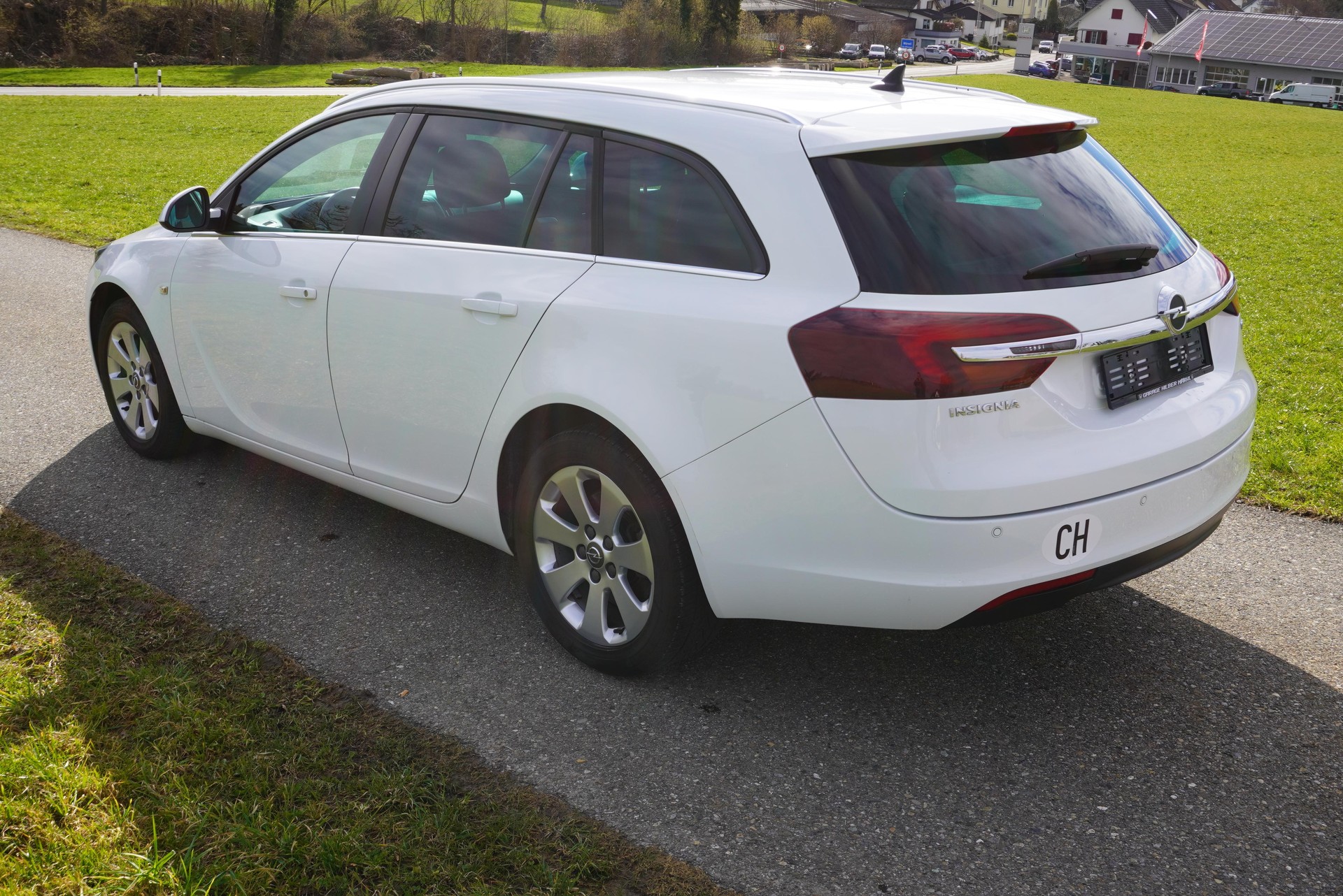OPEL Insignia Sports Tourer 1.6 T Edition-image-6