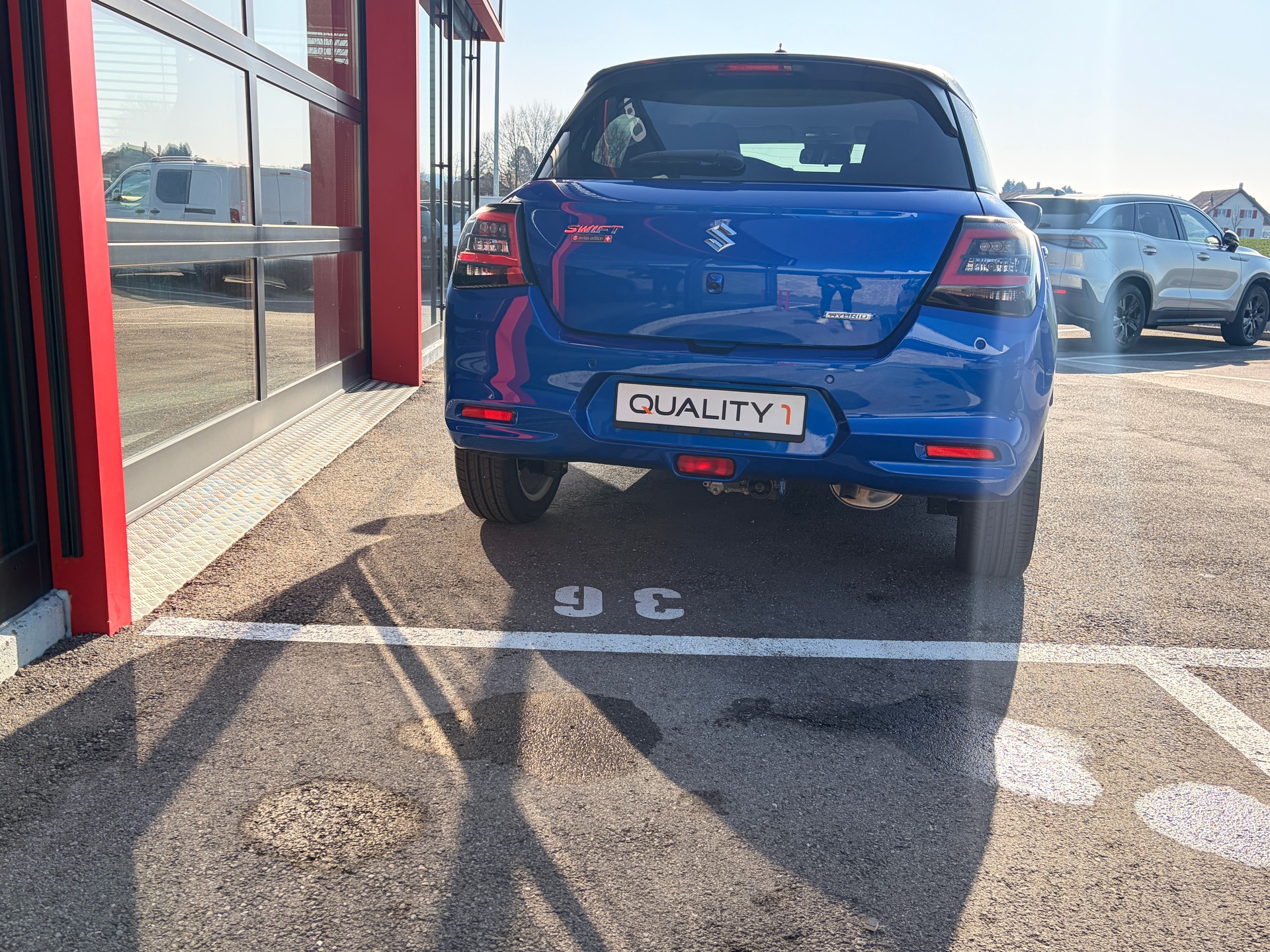 SUZUKI Swift 1.2 1st Edition Hybrid 4x4-image-4