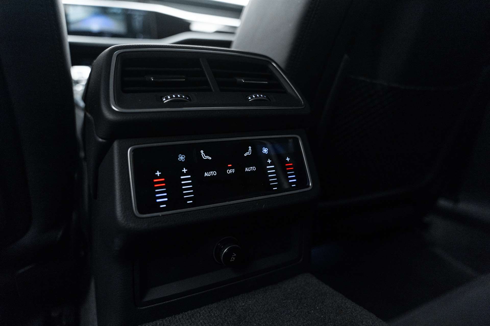 AUDI A6 Avant 40 TDI Sport quattro S-tronic-image-15