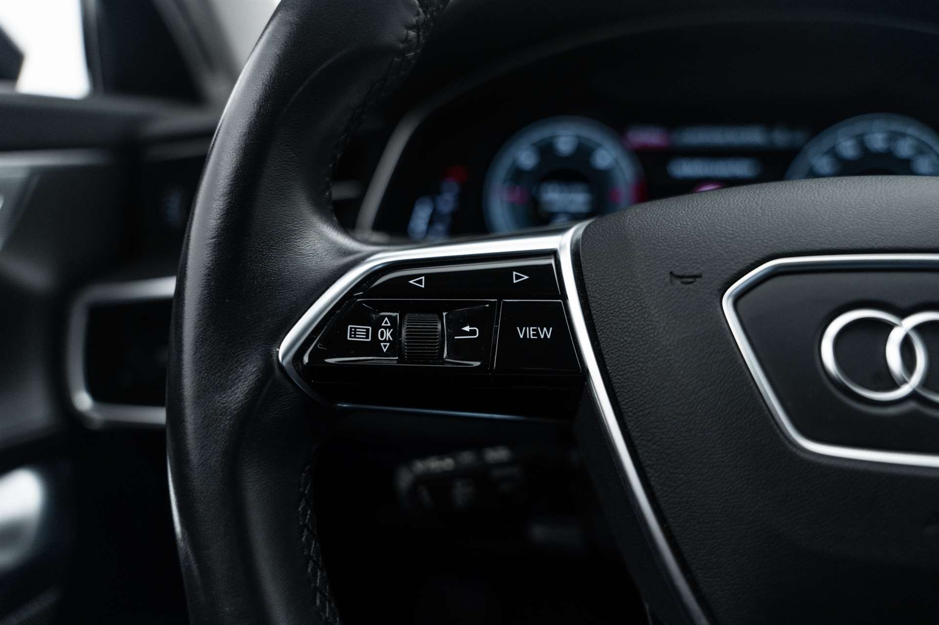 AUDI A6 Avant 40 TDI Sport quattro S-tronic-image-16