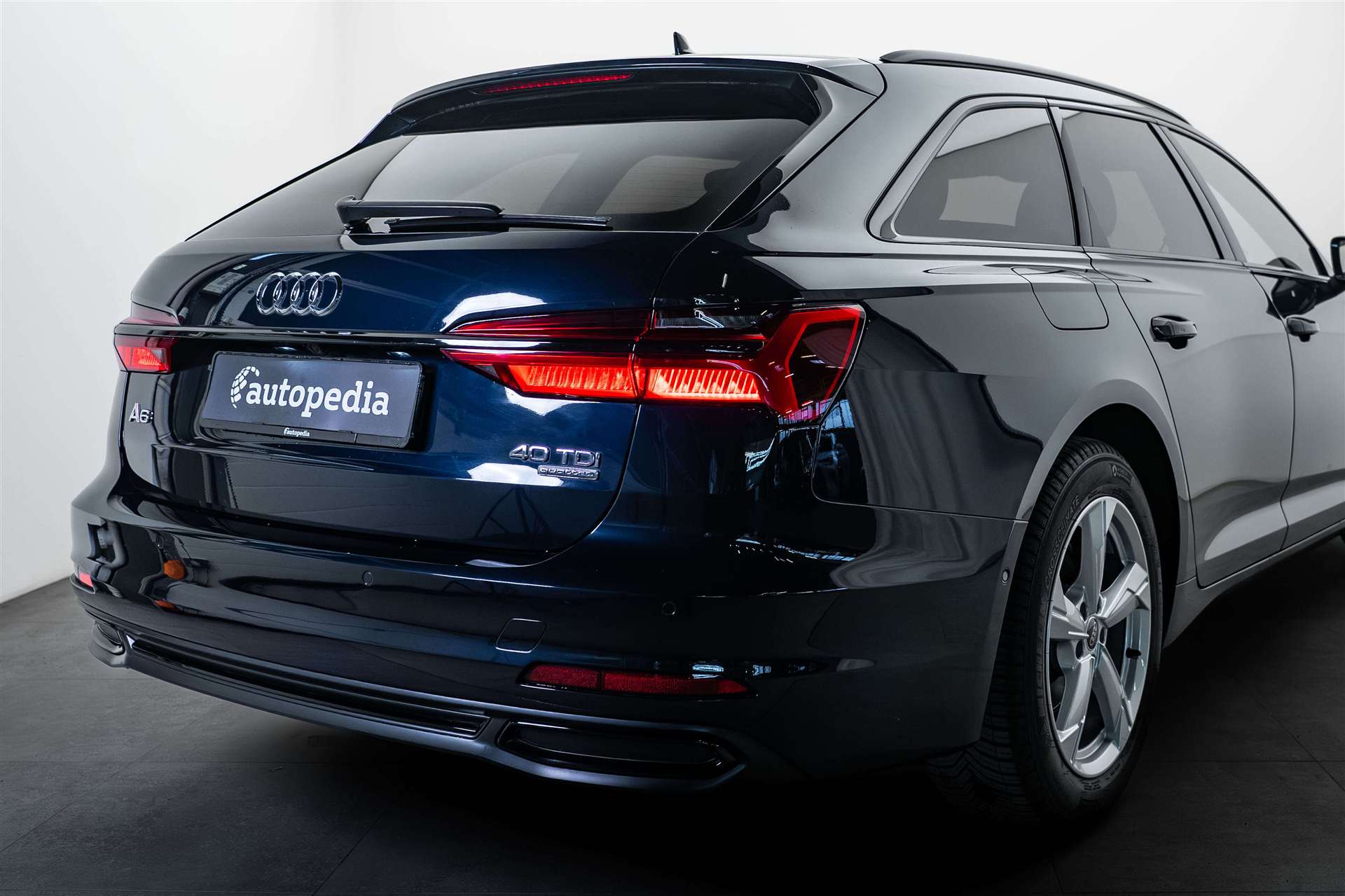AUDI A6 Avant 40 TDI Sport quattro S-tronic-image-3