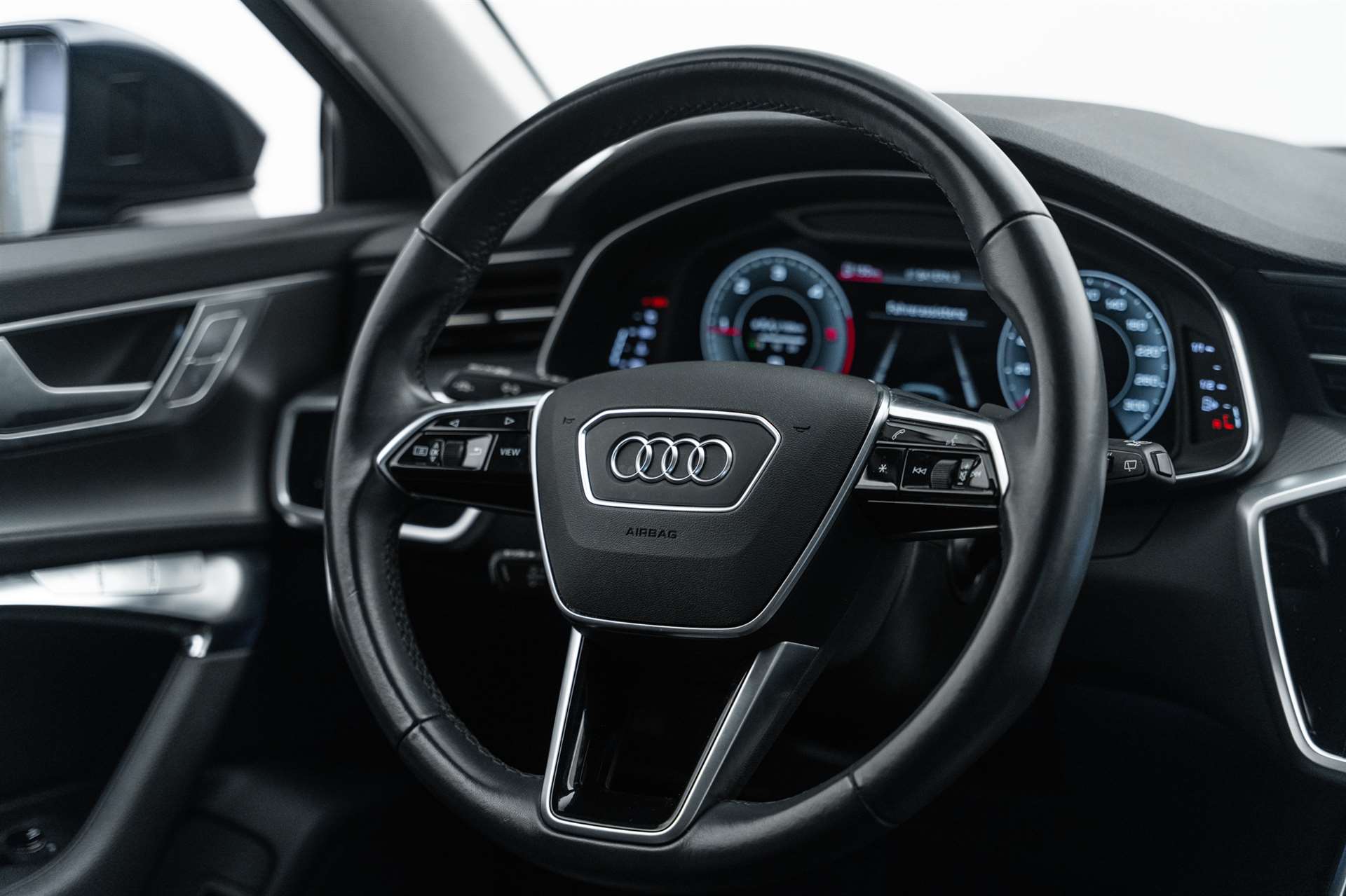 AUDI A6 Avant 40 TDI Sport quattro S-tronic-image-8