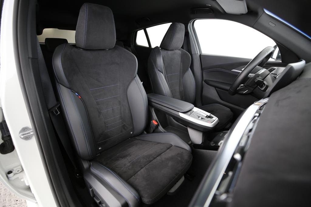 BMW X2 20d xDrive-image-12