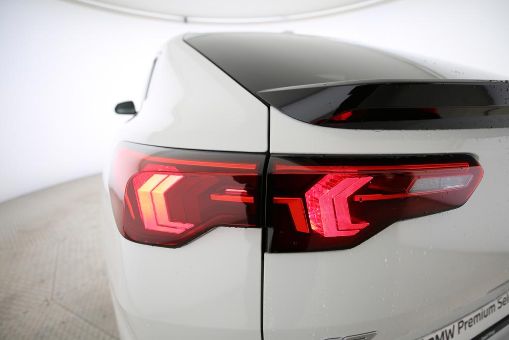 BMW X2 20d xDrive-image-16