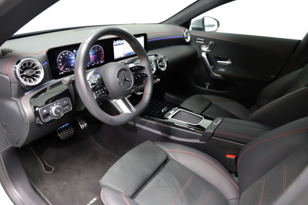 MERCEDES-BENZ CLA SB 220 d 8G-image-7