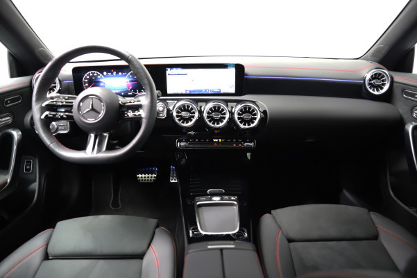MERCEDES-BENZ CLA SB 220 d 8G-image-9