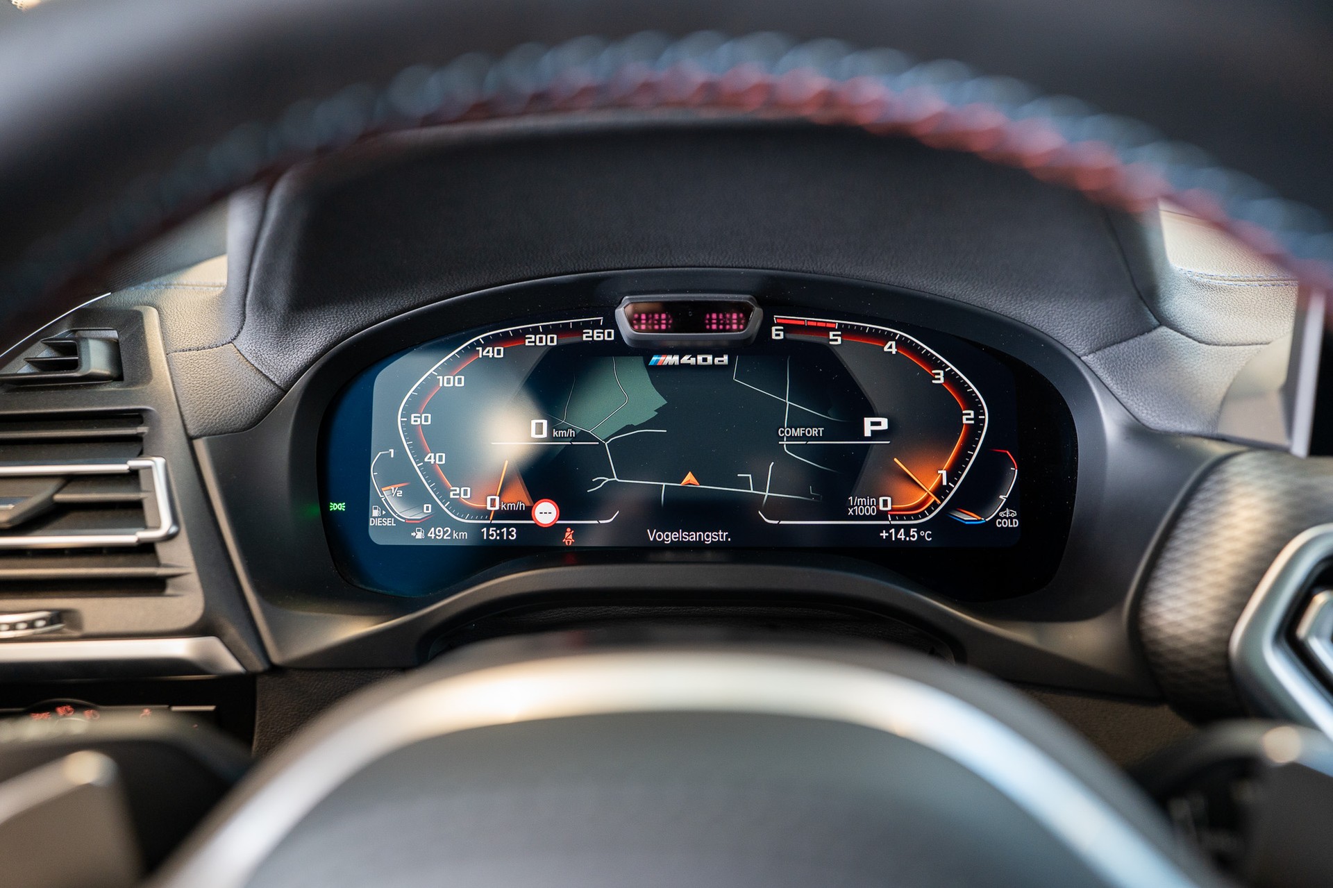 BMW X4 M40d / 360°Kamera / HeadUp / Anhängerkupplung-image-20