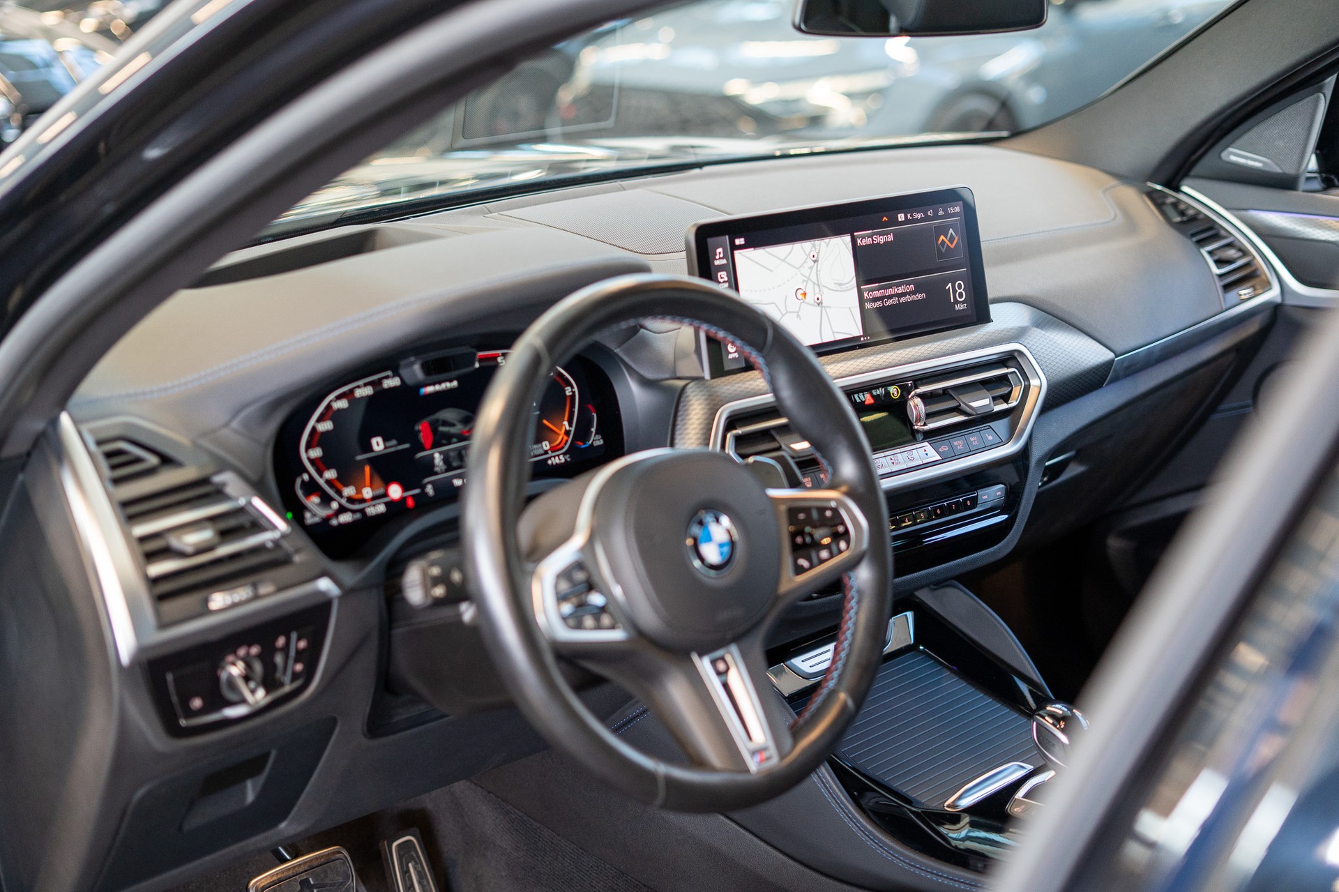 BMW X4 M40d / 360°Kamera / HeadUp / Anhängerkupplung-image-11