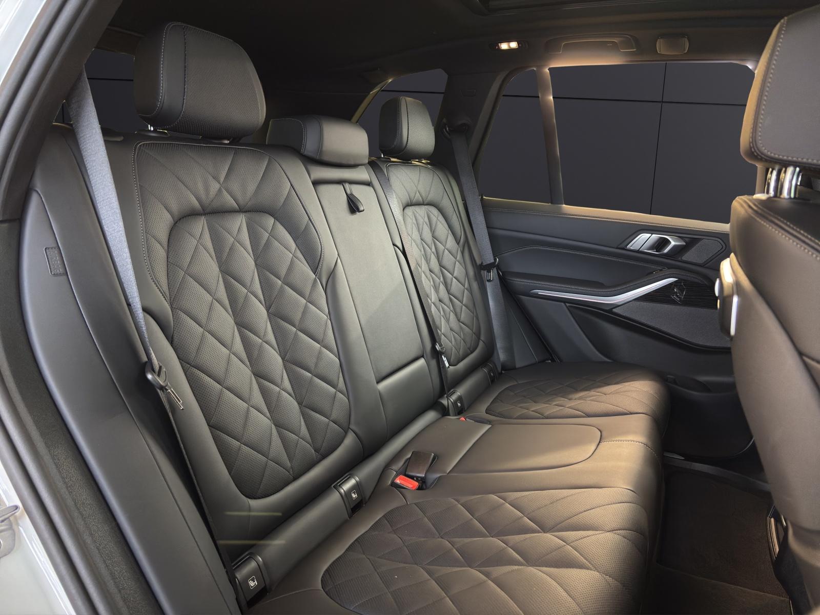 BMW X5 50e xDrive SAG-image-13
