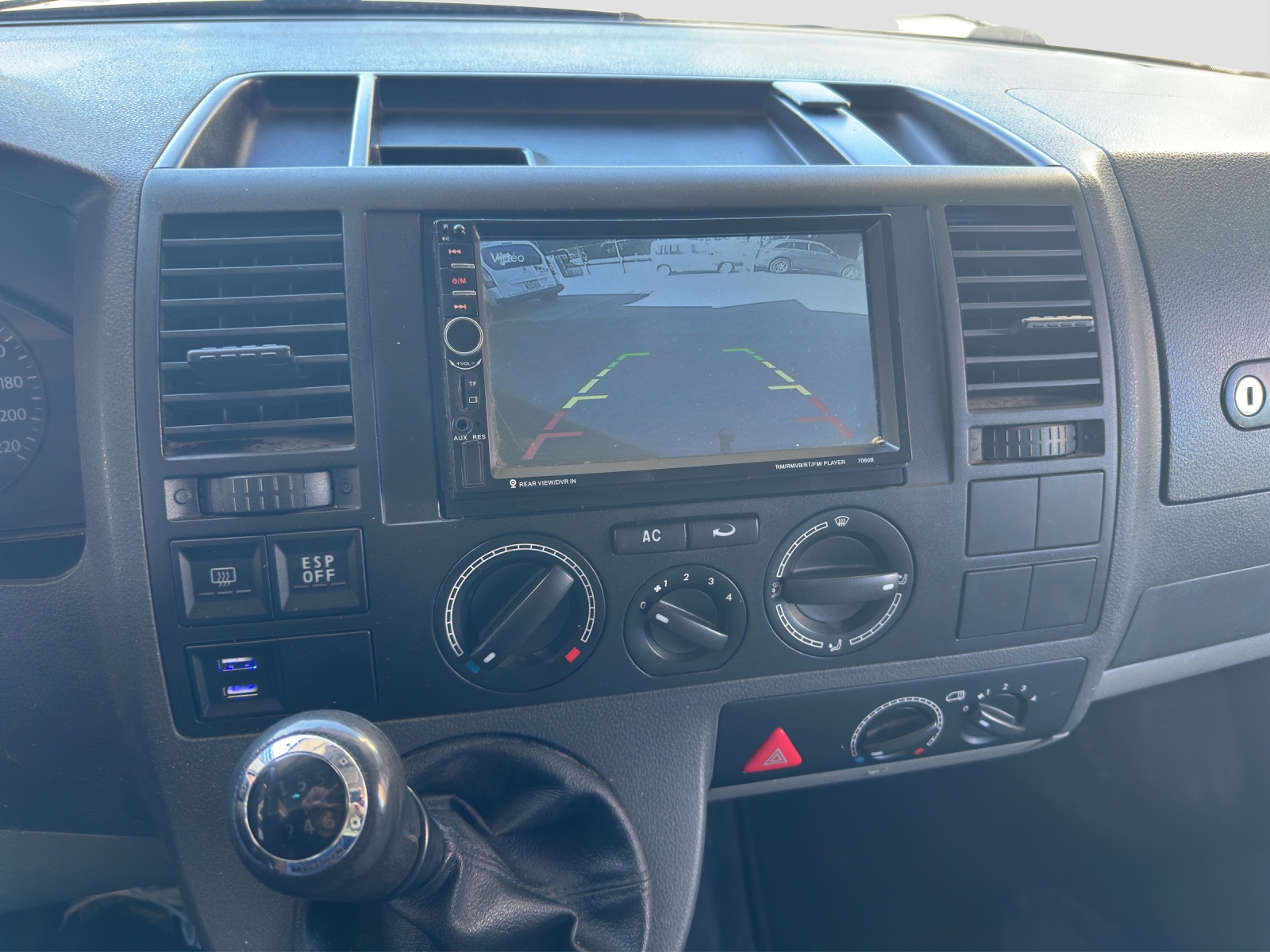 VW T5 Caravelle Comfort 2.5TDI PD 4M-image-11