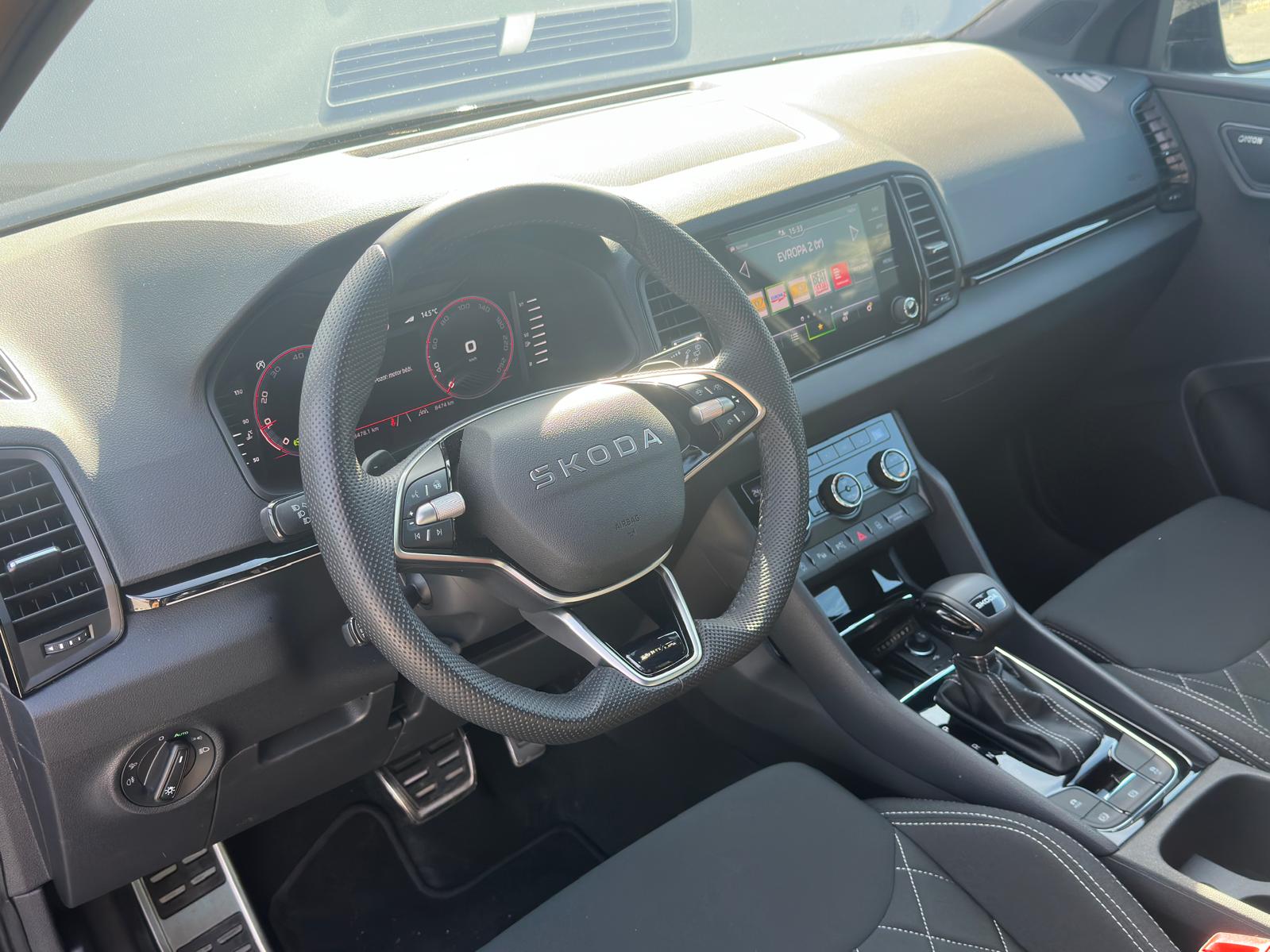 SKODA Karoq 1.5 TSI SportLine DSG-image-6