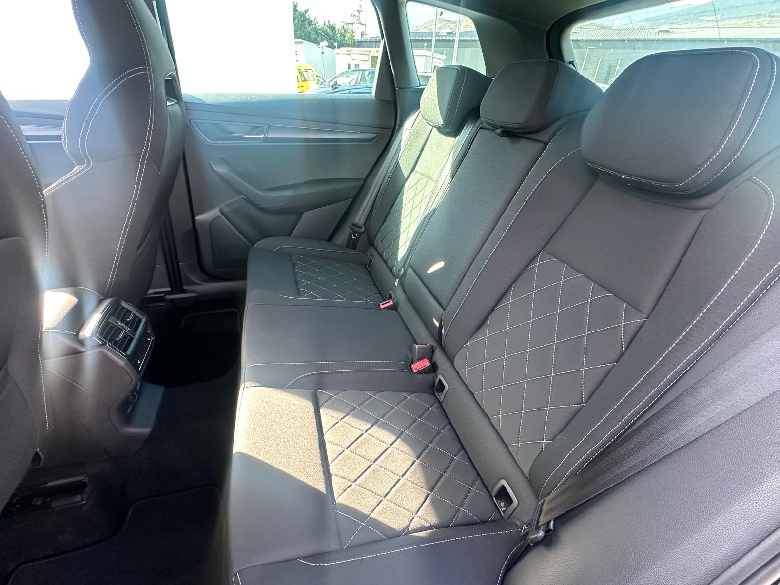 SKODA Karoq 1.5 TSI SportLine DSG-image-8