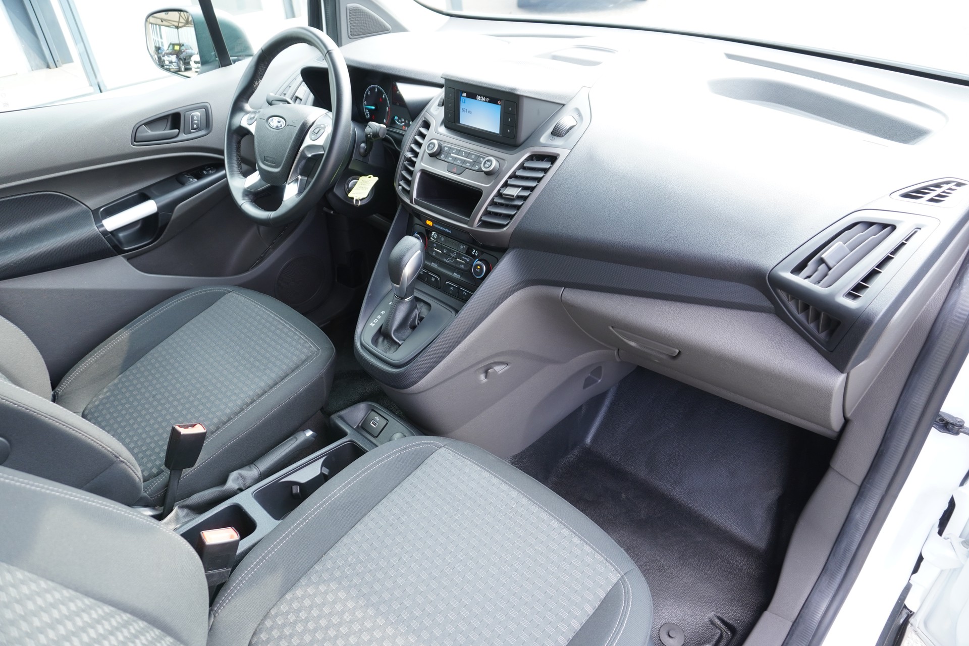 FORD Transit Connect Van T230 1.5 EcoBlue Trend Automat-image-13