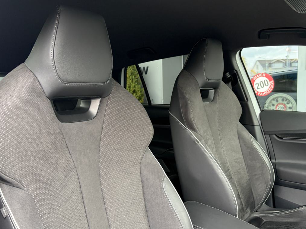 SKODA Enyaq iV 60 SportLine-image-10