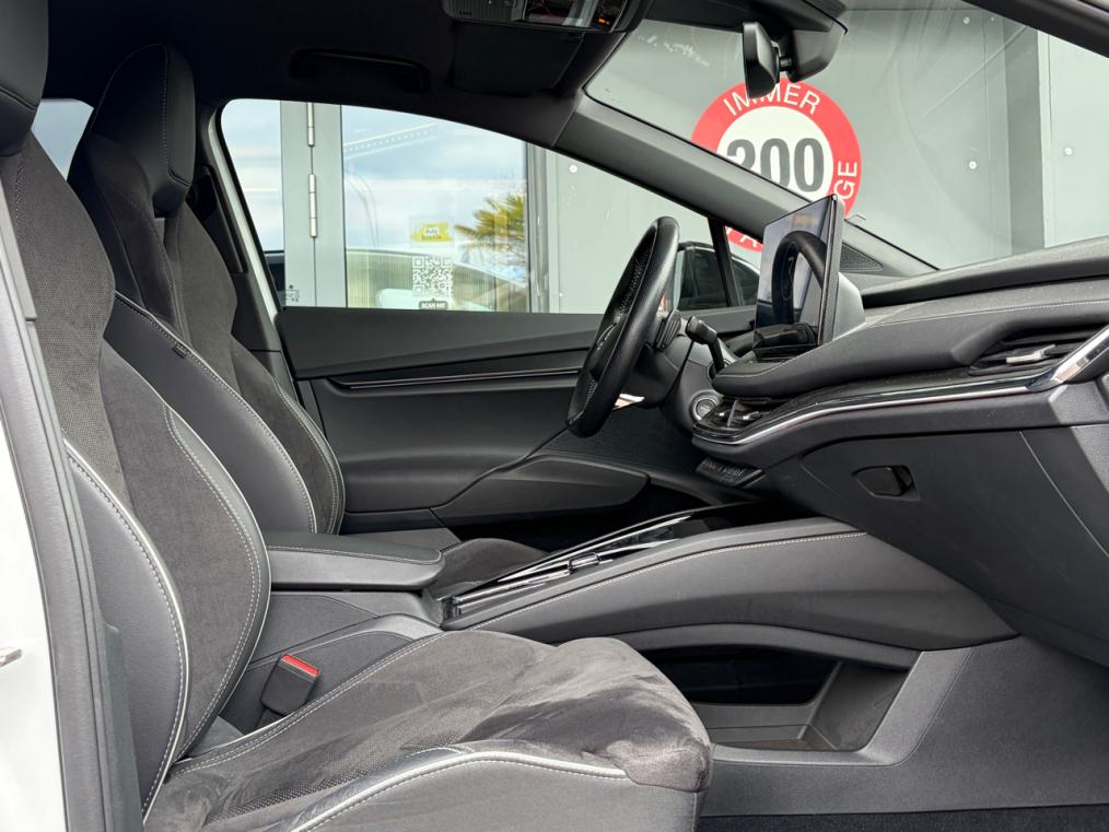SKODA Enyaq iV 60 SportLine-image-9