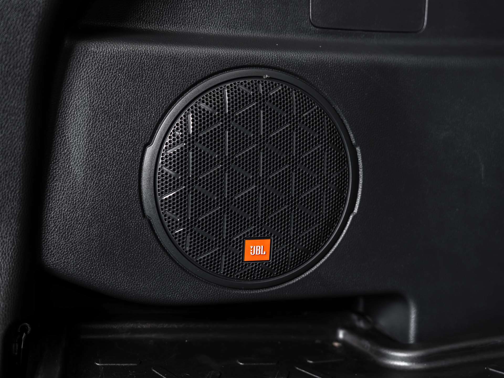 TOYOTA RAV-4 2.5 HSD ADVENTURE e-CVT 4WD *Werksgarantie*LED Scheinwerfer*Panorama*Sitzbelüftung*JBL*-image-45