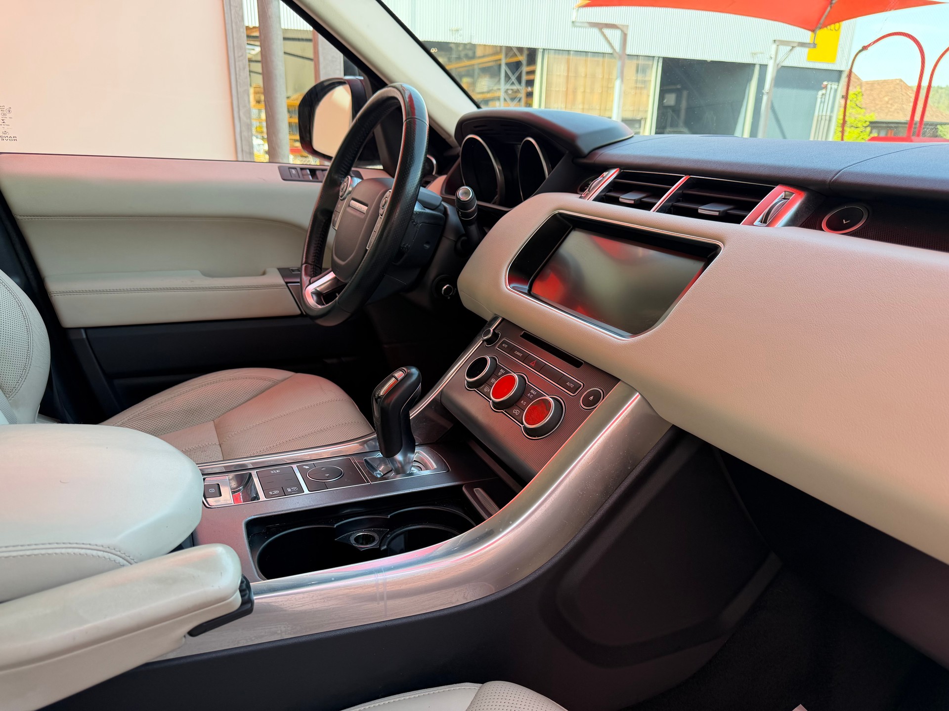 LAND ROVER Range Rover Sport 2.0SD4 HSE Automatic-image-11