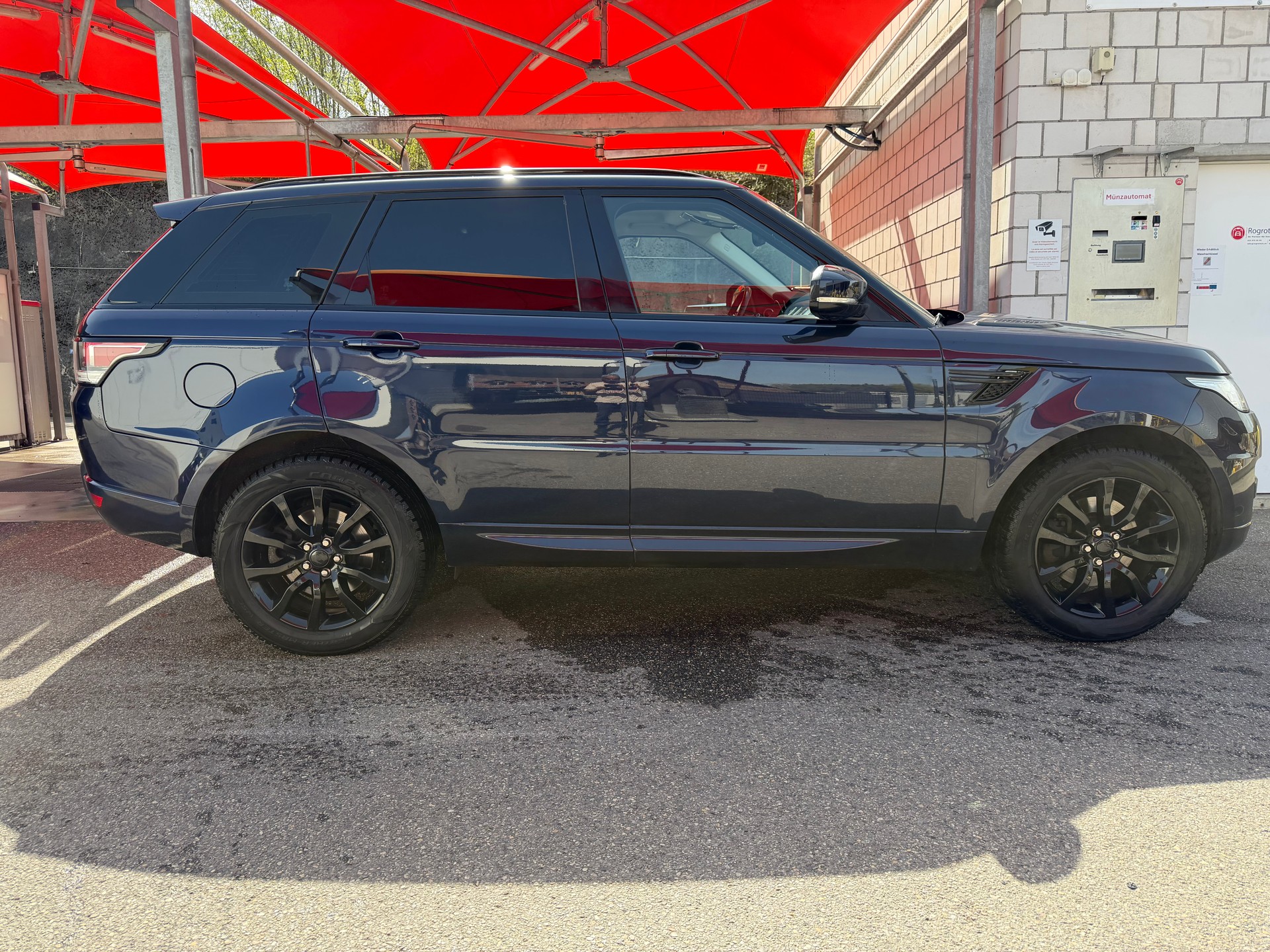 LAND ROVER Range Rover Sport 2.0SD4 HSE Automatic-image-13