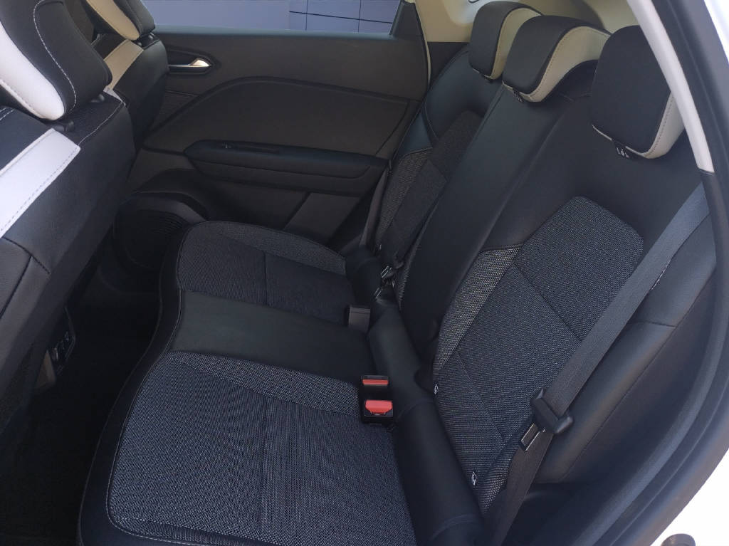 RENAULT Captur 1.3 TCe 160 Intens EDC-image-10
