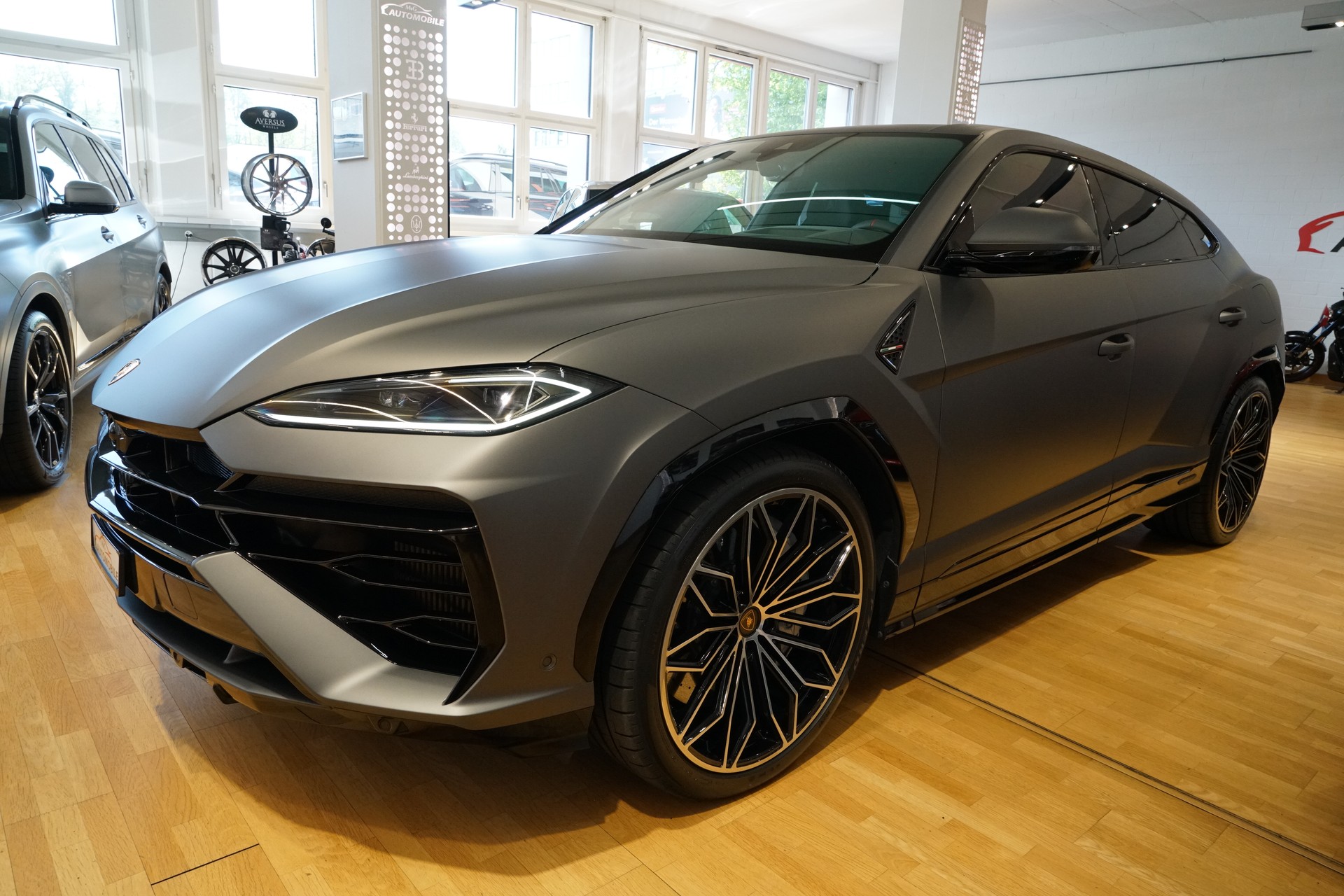 LAMBORGHINI Urus SE-image-0