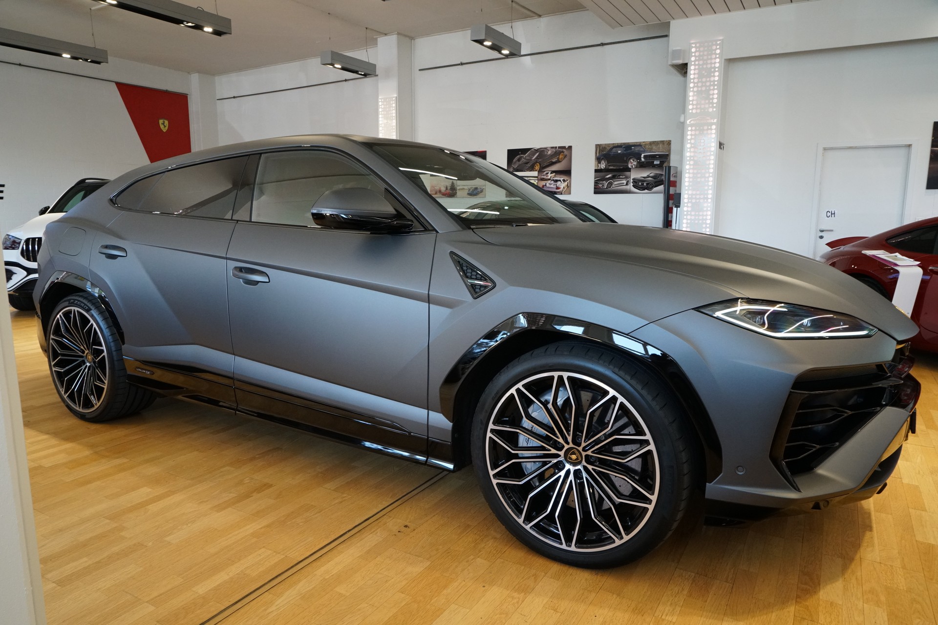 LAMBORGHINI Urus SE-image-9