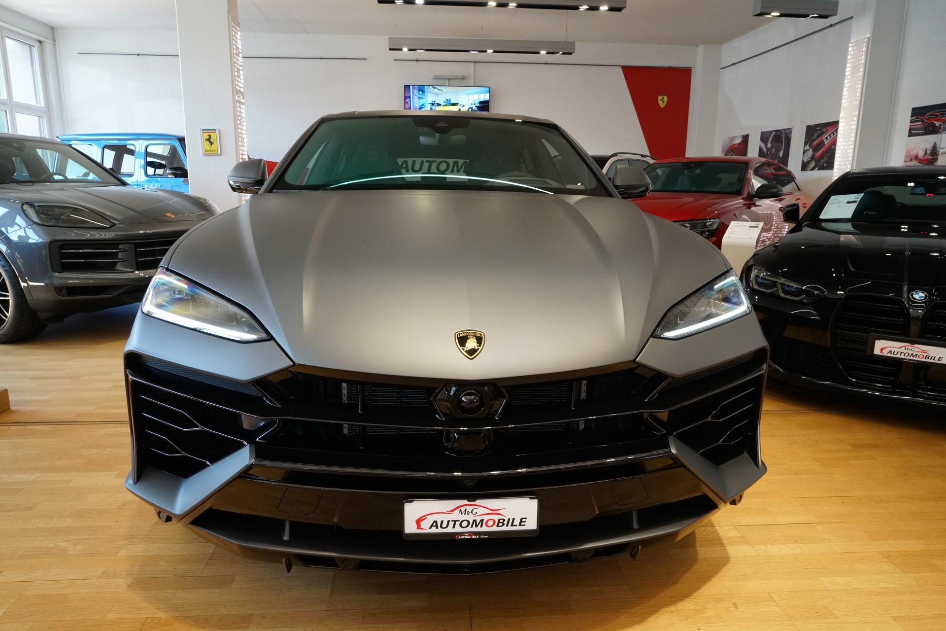 LAMBORGHINI Urus SE-image-1