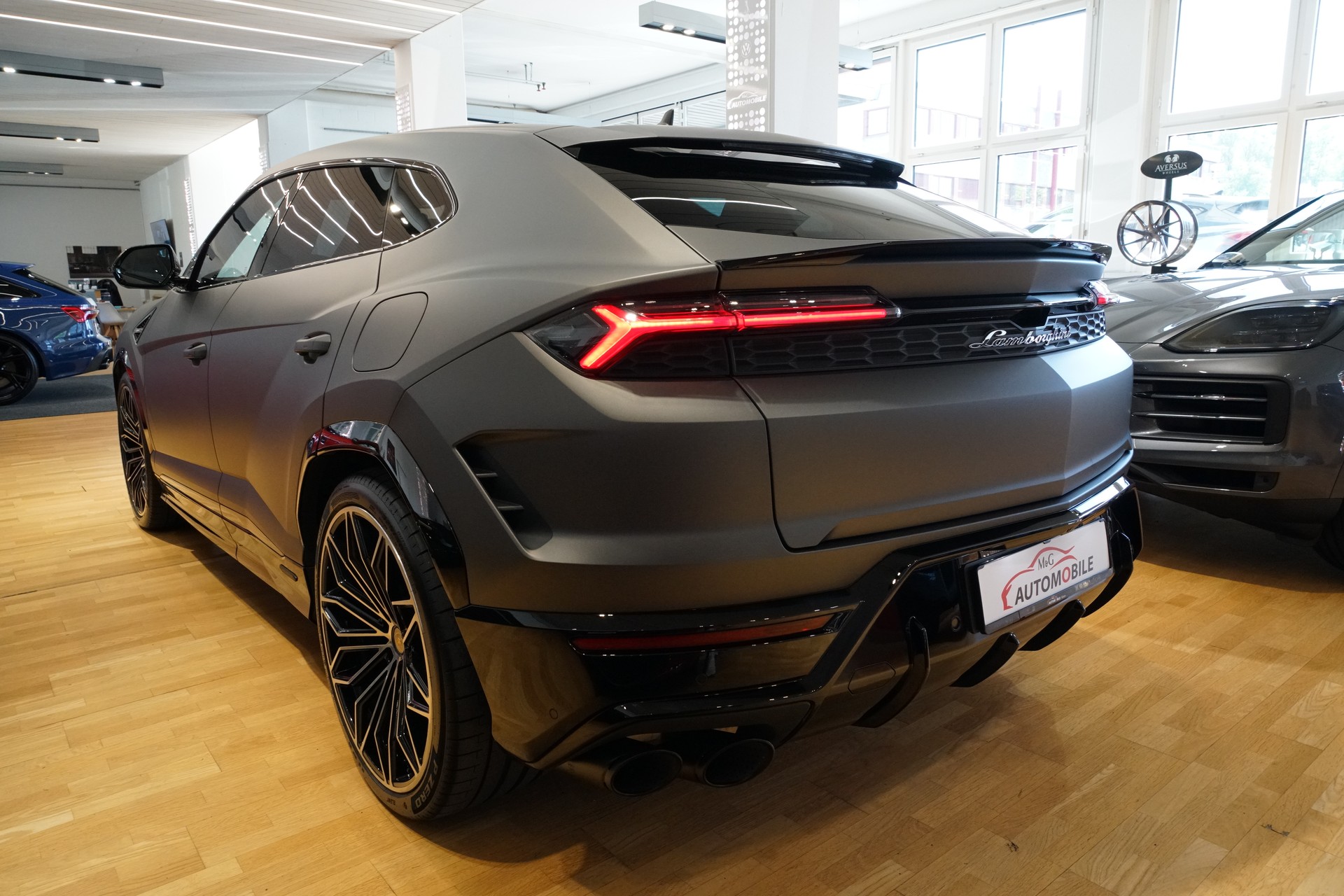 LAMBORGHINI Urus SE-image-4