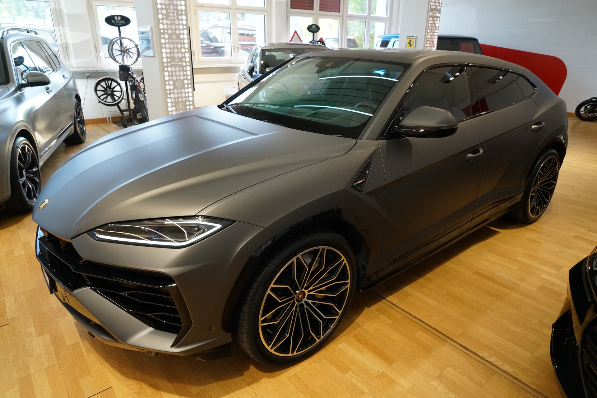 LAMBORGHINI Urus SE-image-8