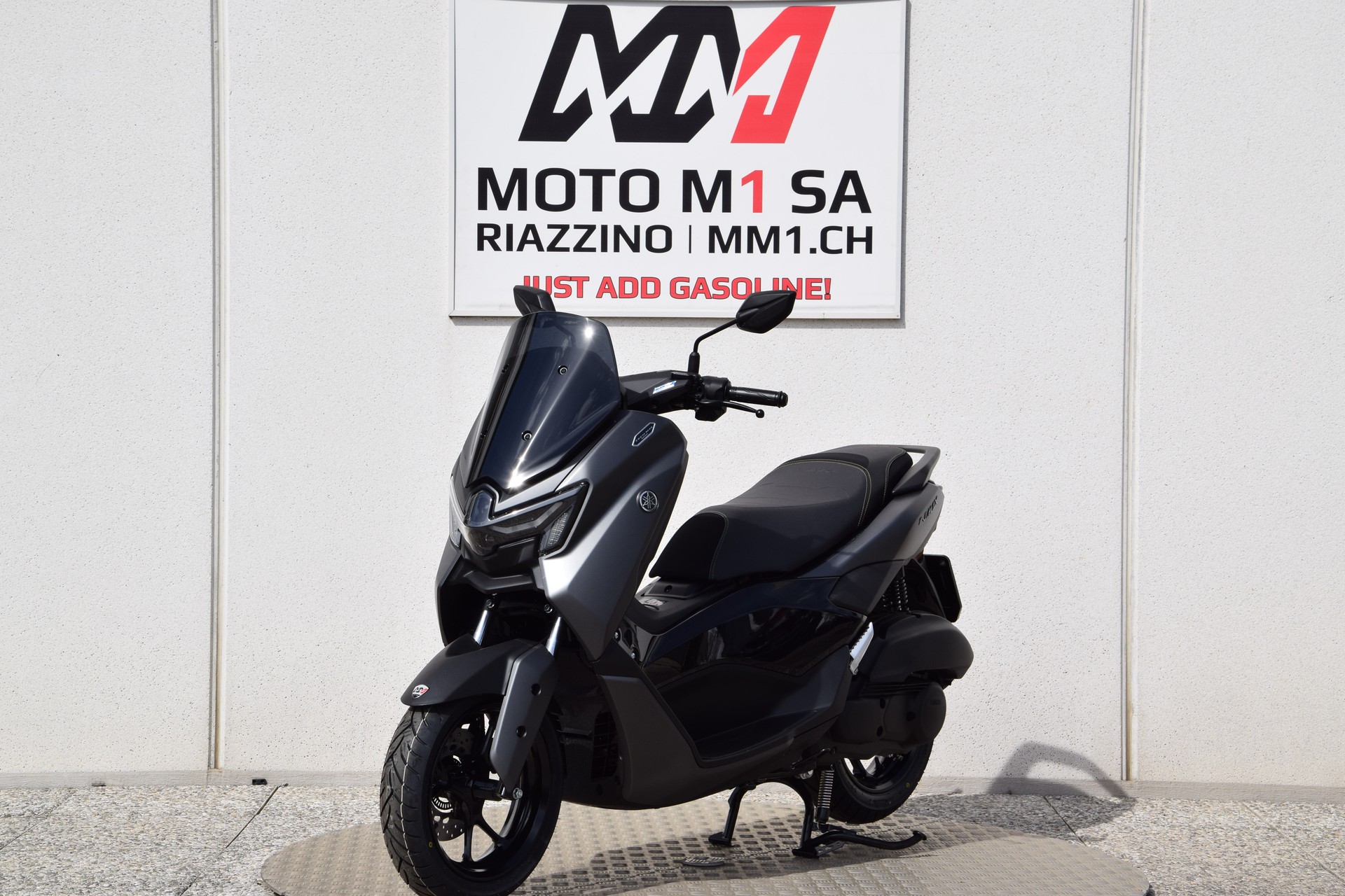 YAMAHA N-Max Tech Max GPD 125-showroom-element-3