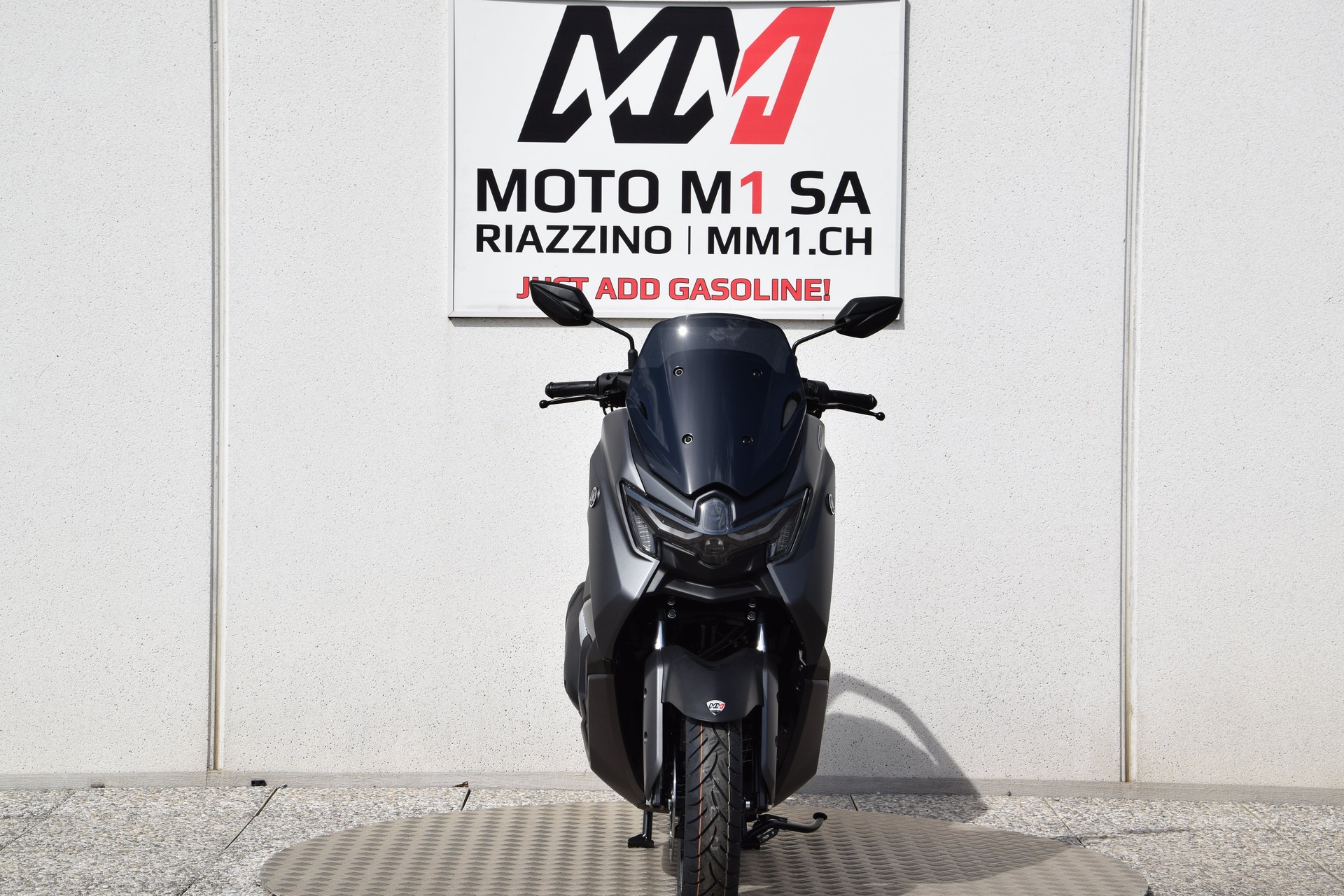 YAMAHA N-Max Tech Max GPD 125-showroom-element-2